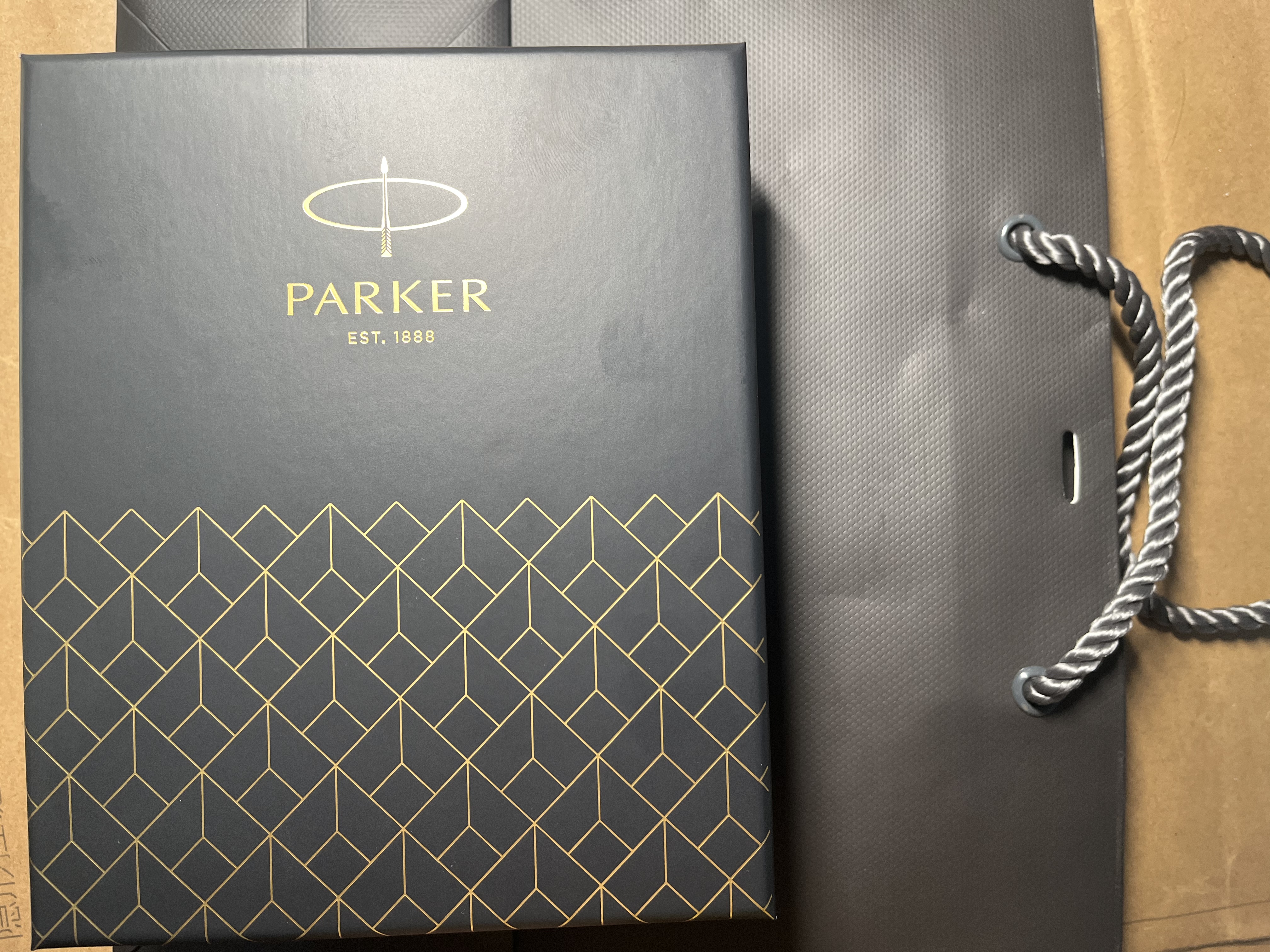 派克（PARKER）钢笔签字笔办公自用送礼威雅XL经典黑金夹墨水笔+小墨水礼盒男生女生礼物白条优惠 实拍图