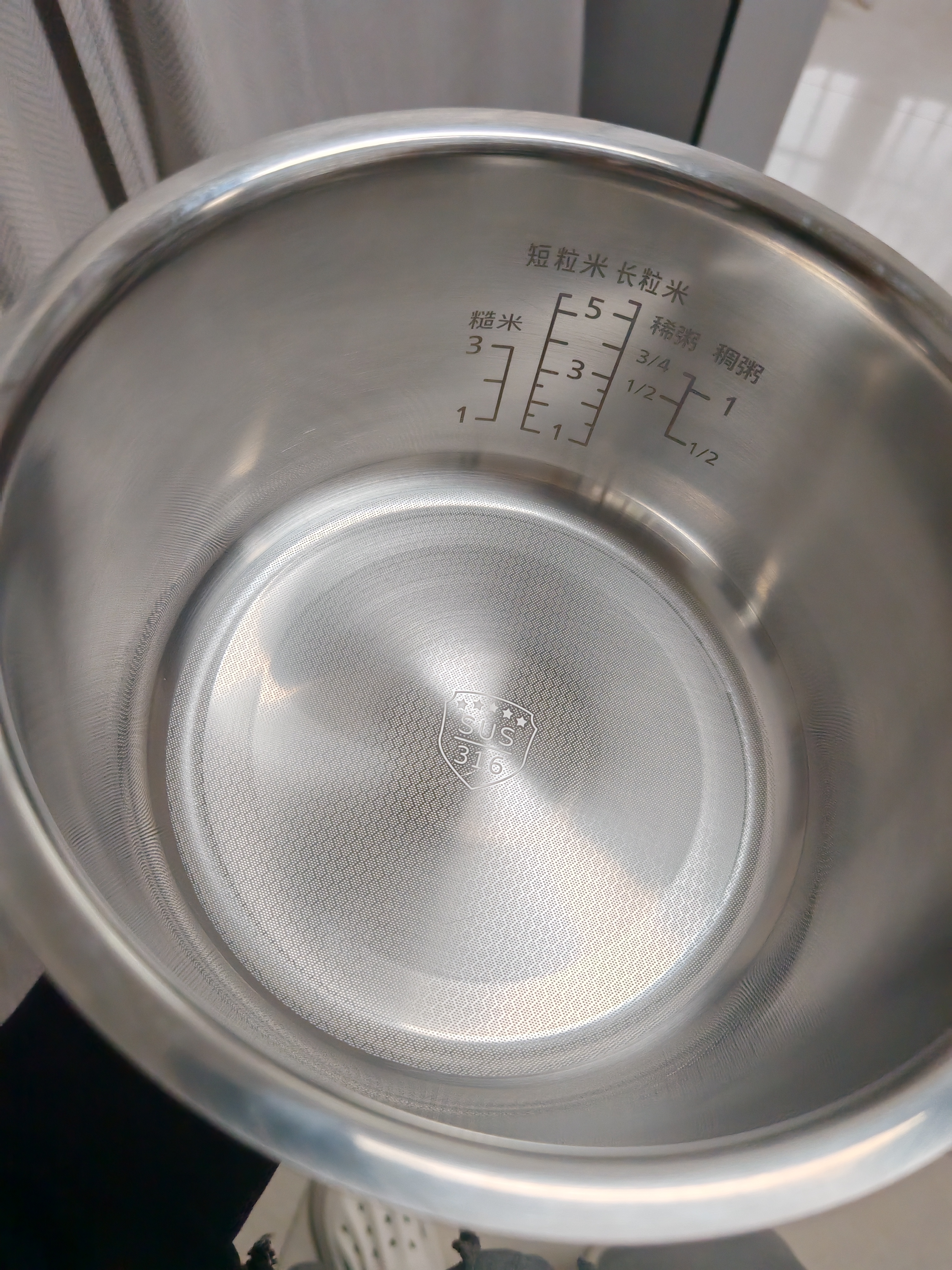 松下（Panasonic）【国家补贴】饭光光2.0电饭煲0涂层内胆不粘锅IH加热家用2.9L不锈钢无涂层电饭锅3-4人SR-HNS102-W 实拍图