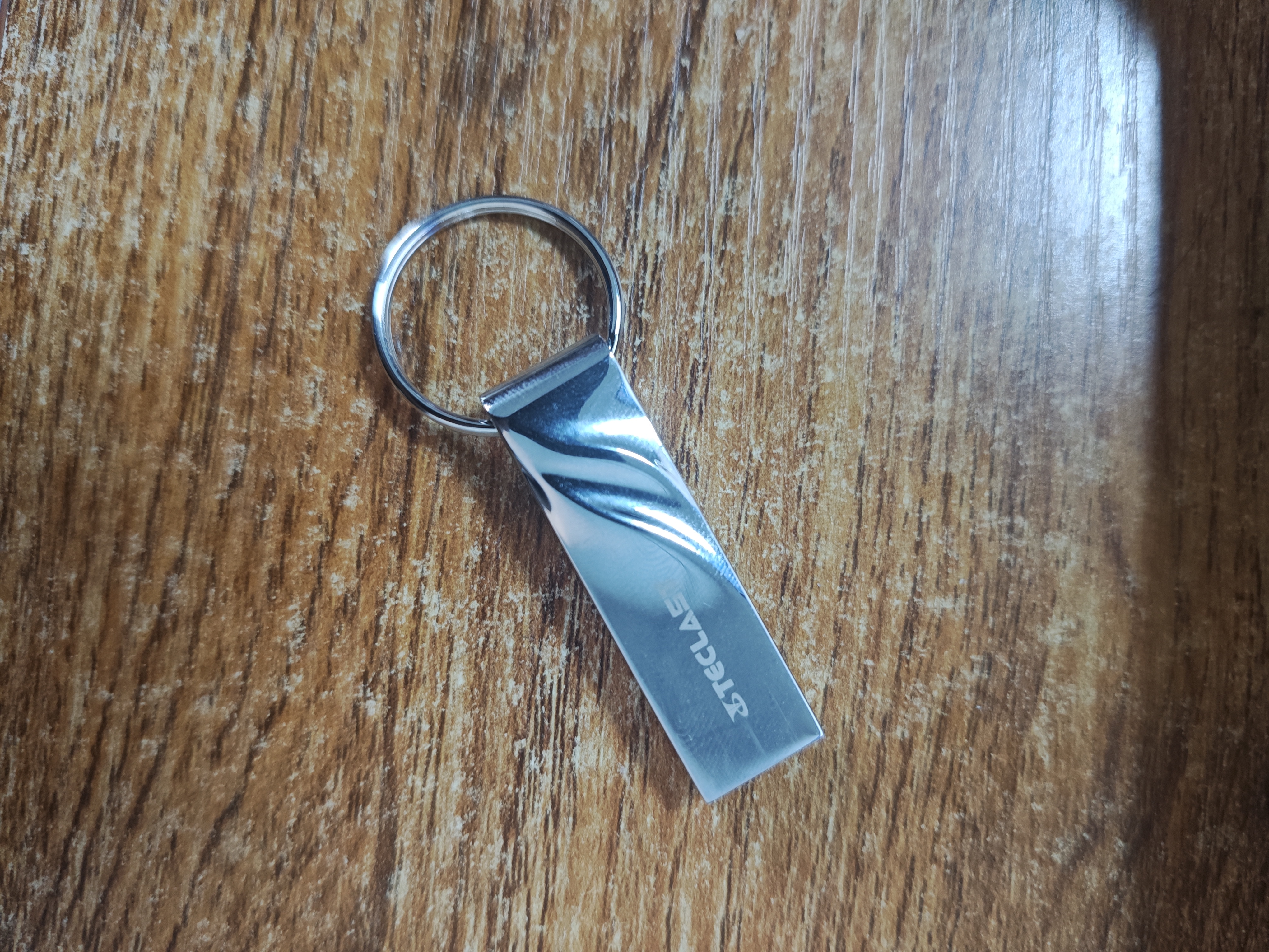 台电（TECLAST）32GB USB2.0 U盘 金属招标投标办公车载U盘 迷你型便携防水电脑大容量高速读写优盘 实拍图
