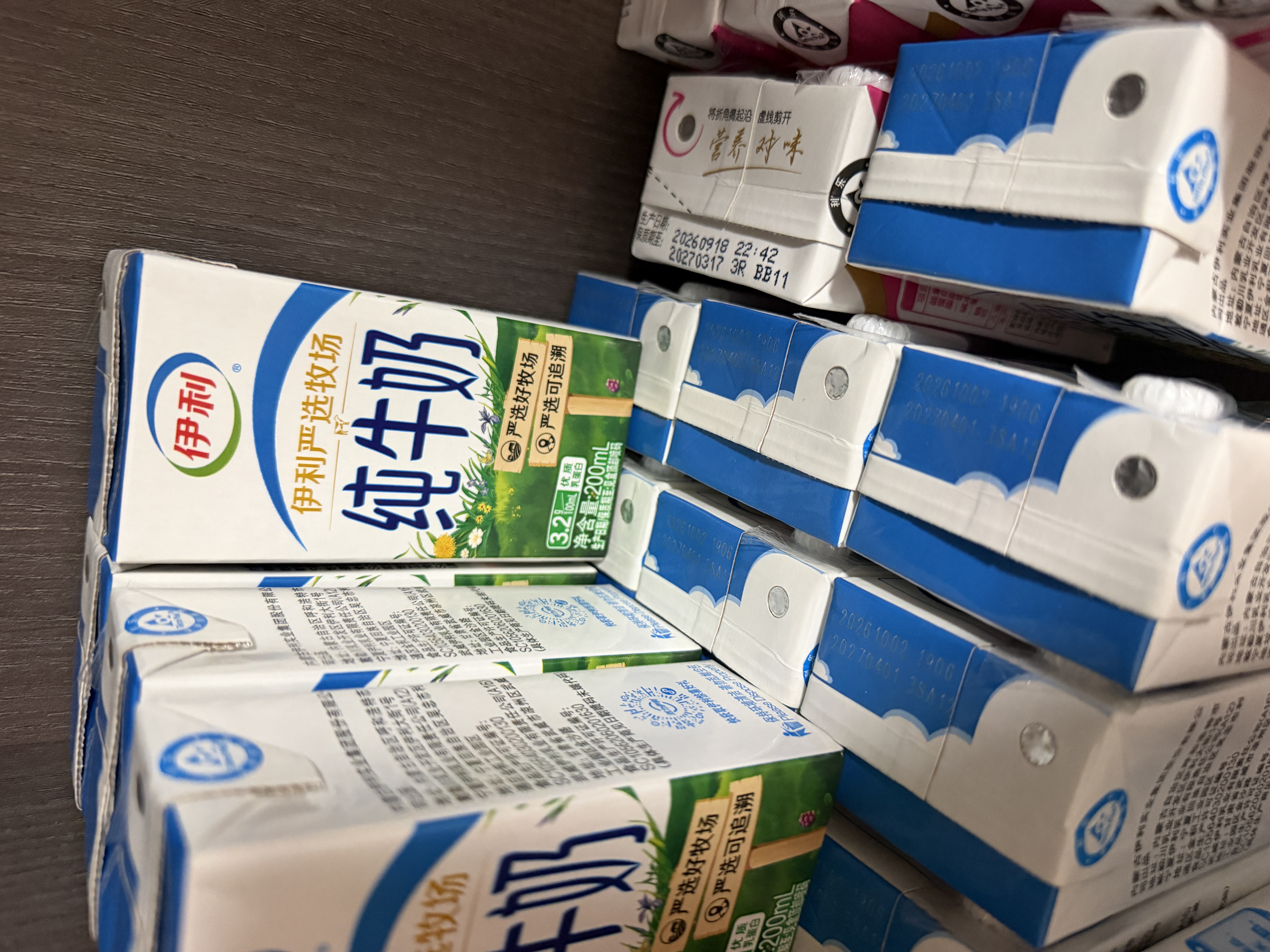 蒙牛脱脂纯牛奶250ml*24盒 零脂肪3.2g蛋白早餐送礼礼盒 实拍图