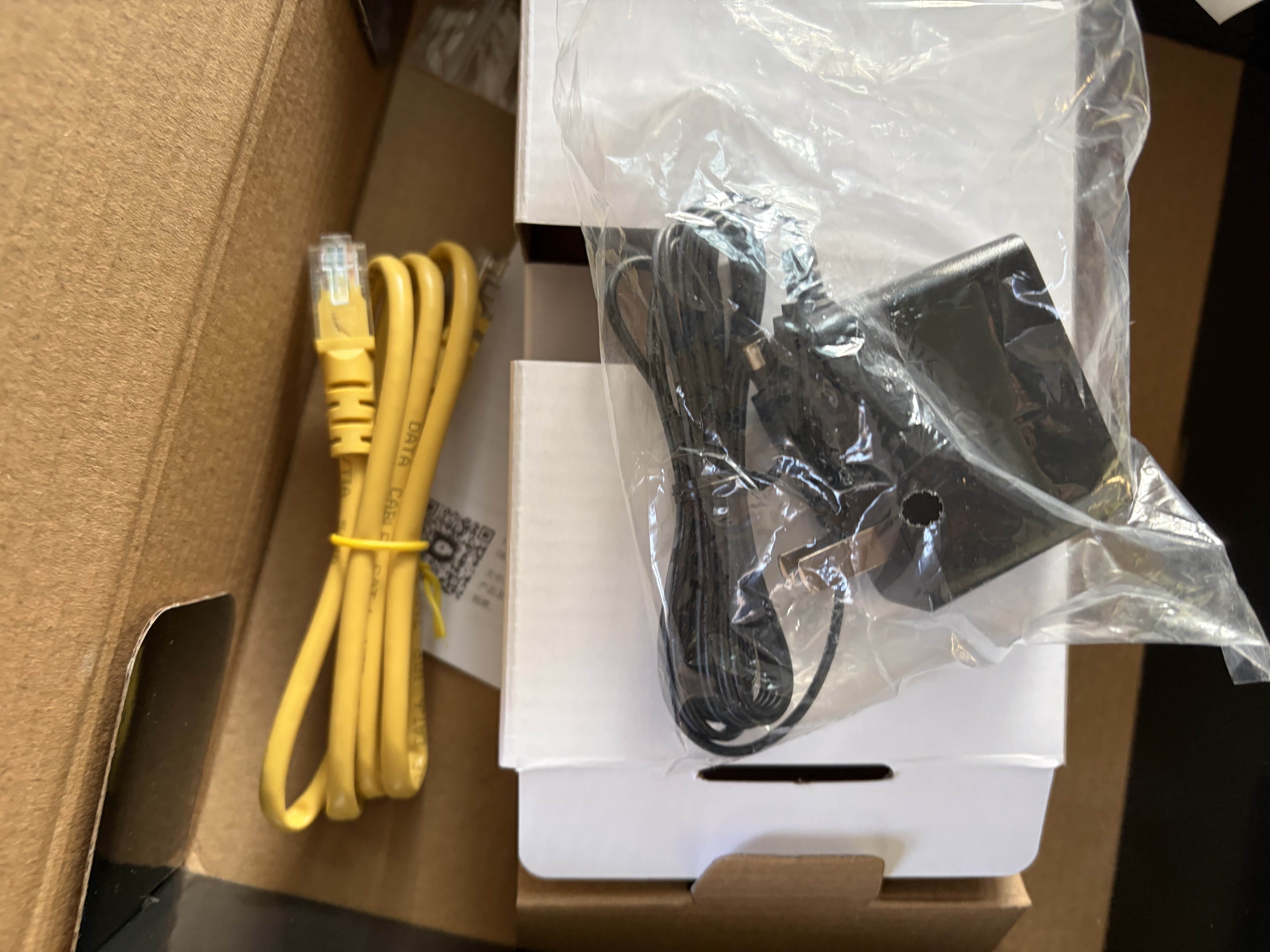 Tenda腾达路由器WiFi7升级立式AX5100千兆穿墙王:信号增强无线家用全屋Mesh排行前十名BE6L Pro 实拍图