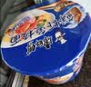 康师傅 方便面 经典鲜虾鱼板桶面102g*12 泡面整箱速食 方便食品 实拍图