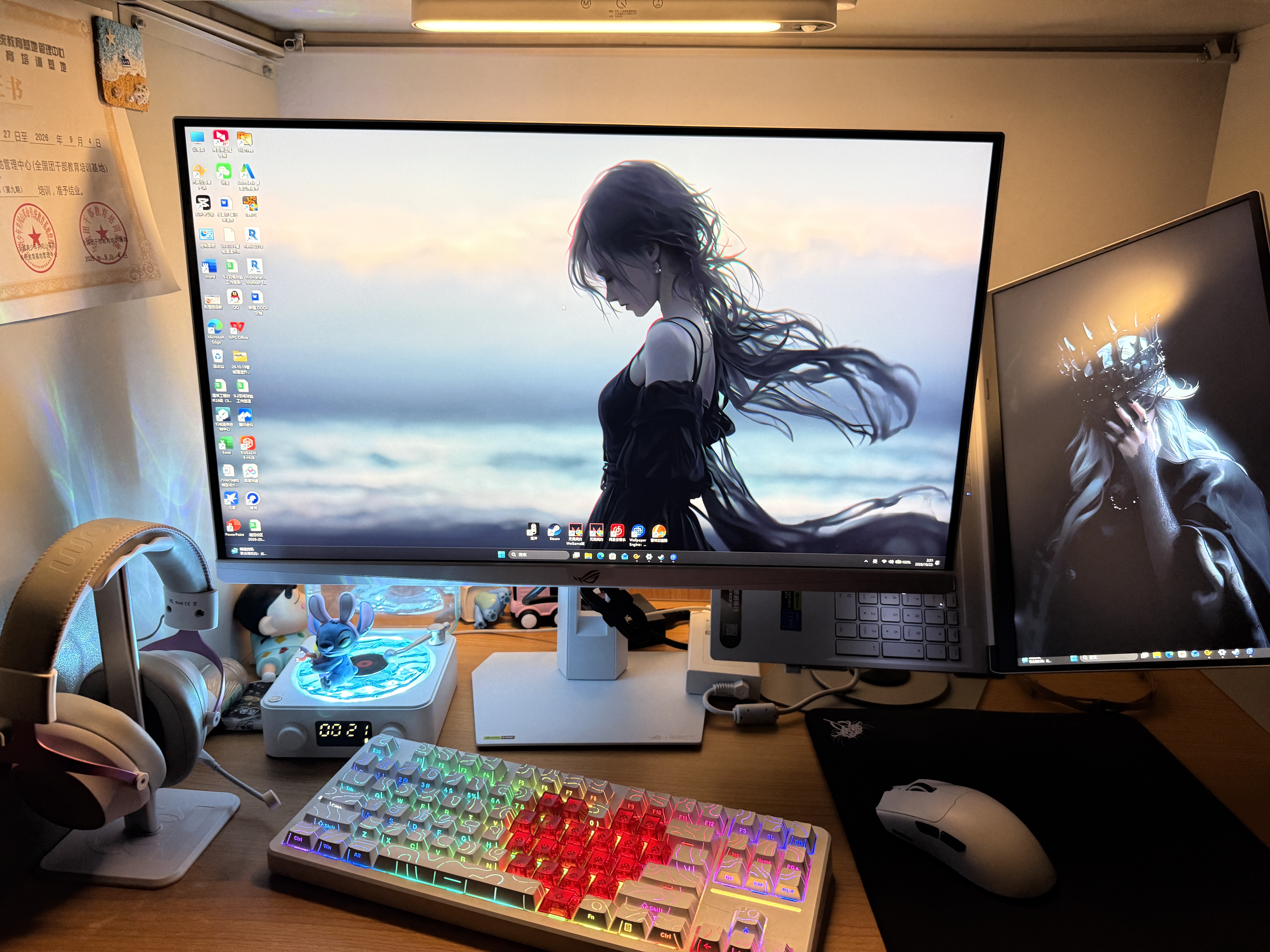 华硕ROG XG27ACMEG-W 27英寸显示器2K电竞显示器2K 240Hz超频260Hz HDR400 G-Sync 0.3ms响应 HDMI 2.1 实拍图