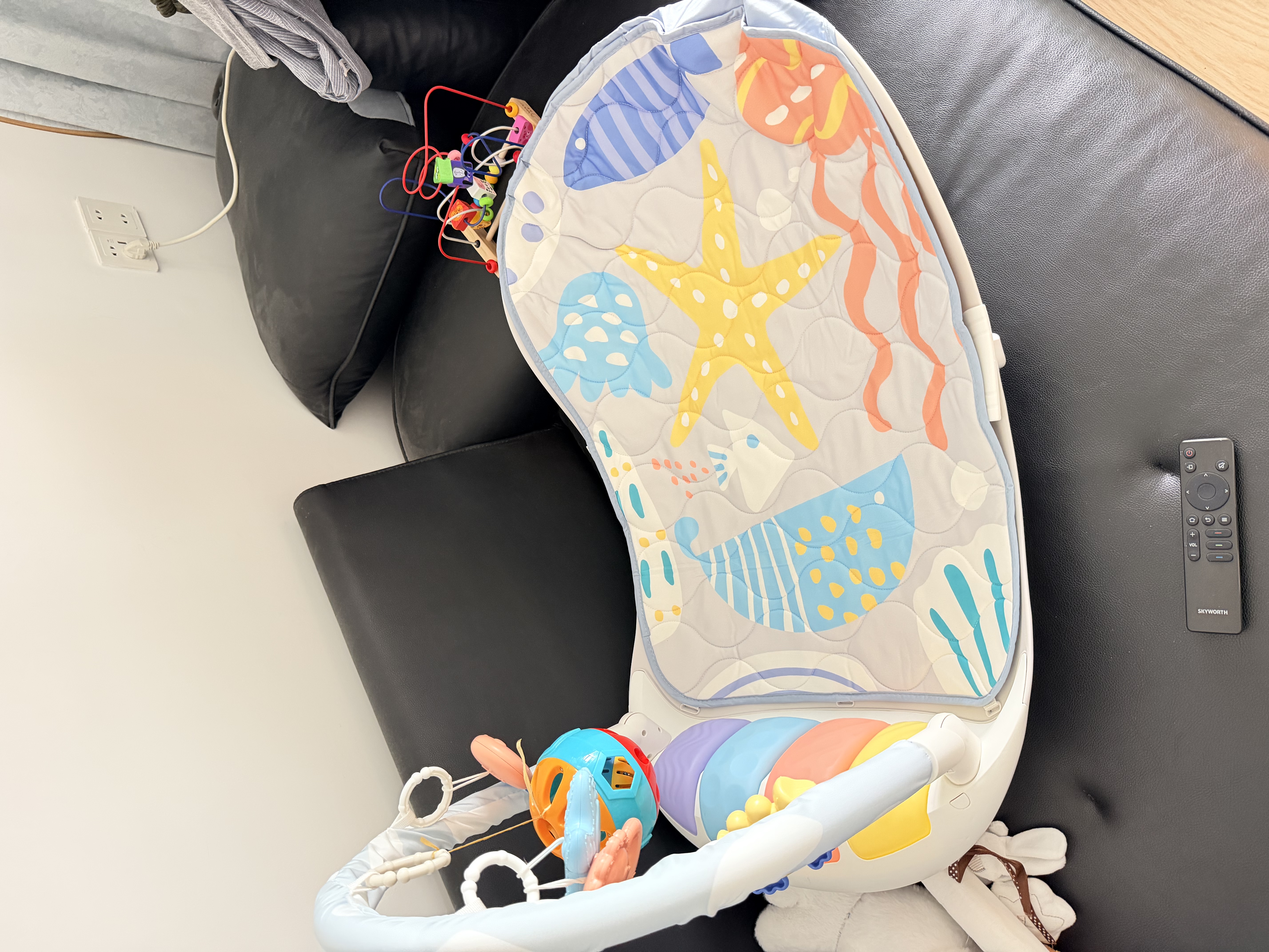 澳贝（auby）婴儿玩具摇摇椅健身架脚踏钢琴0-1岁新生儿见面礼满月礼物 实拍图