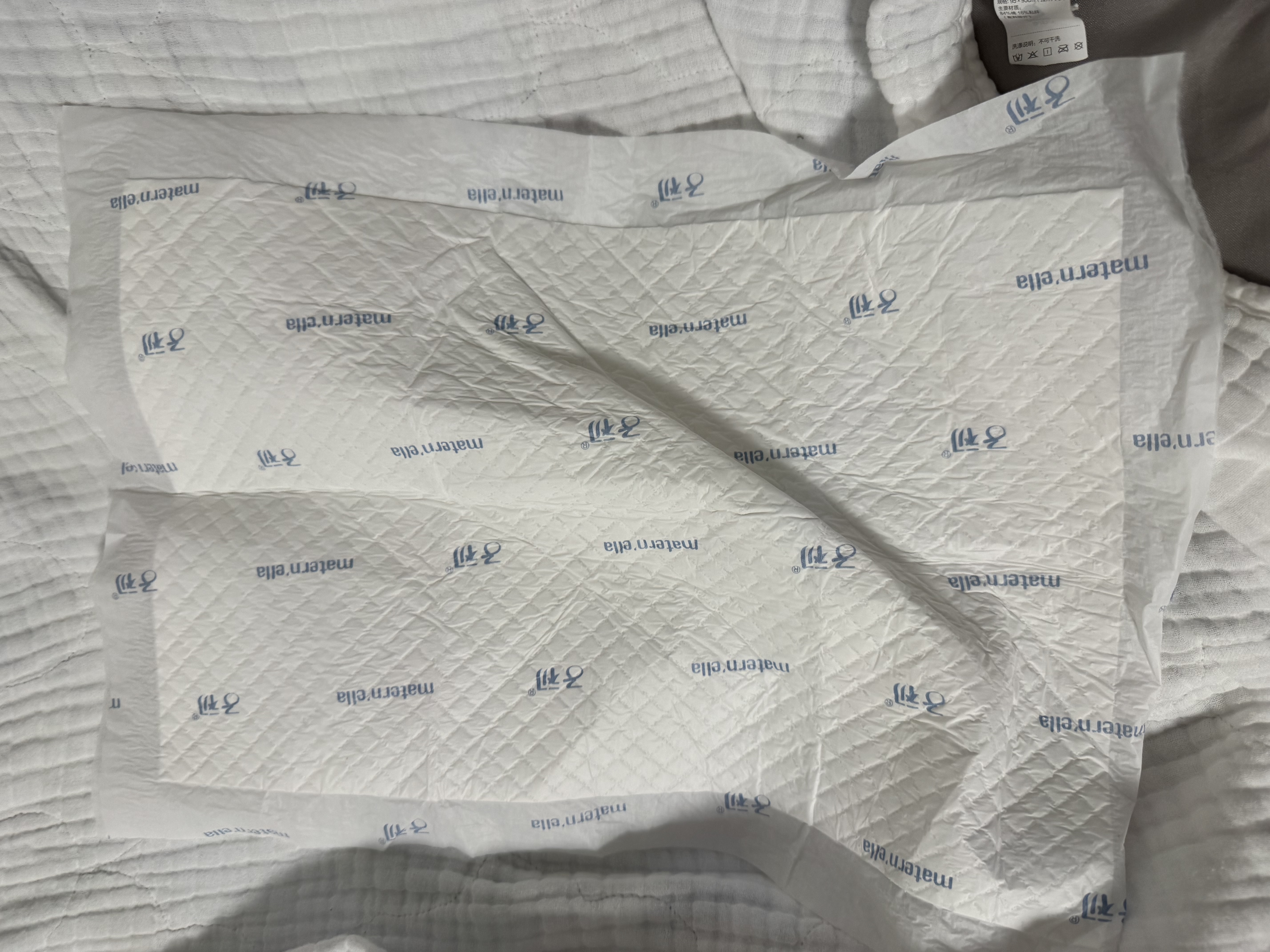 子初婴儿一次性隔尿垫100片33*45cm A类防水透气可水洗宝宝护理垫 实拍图