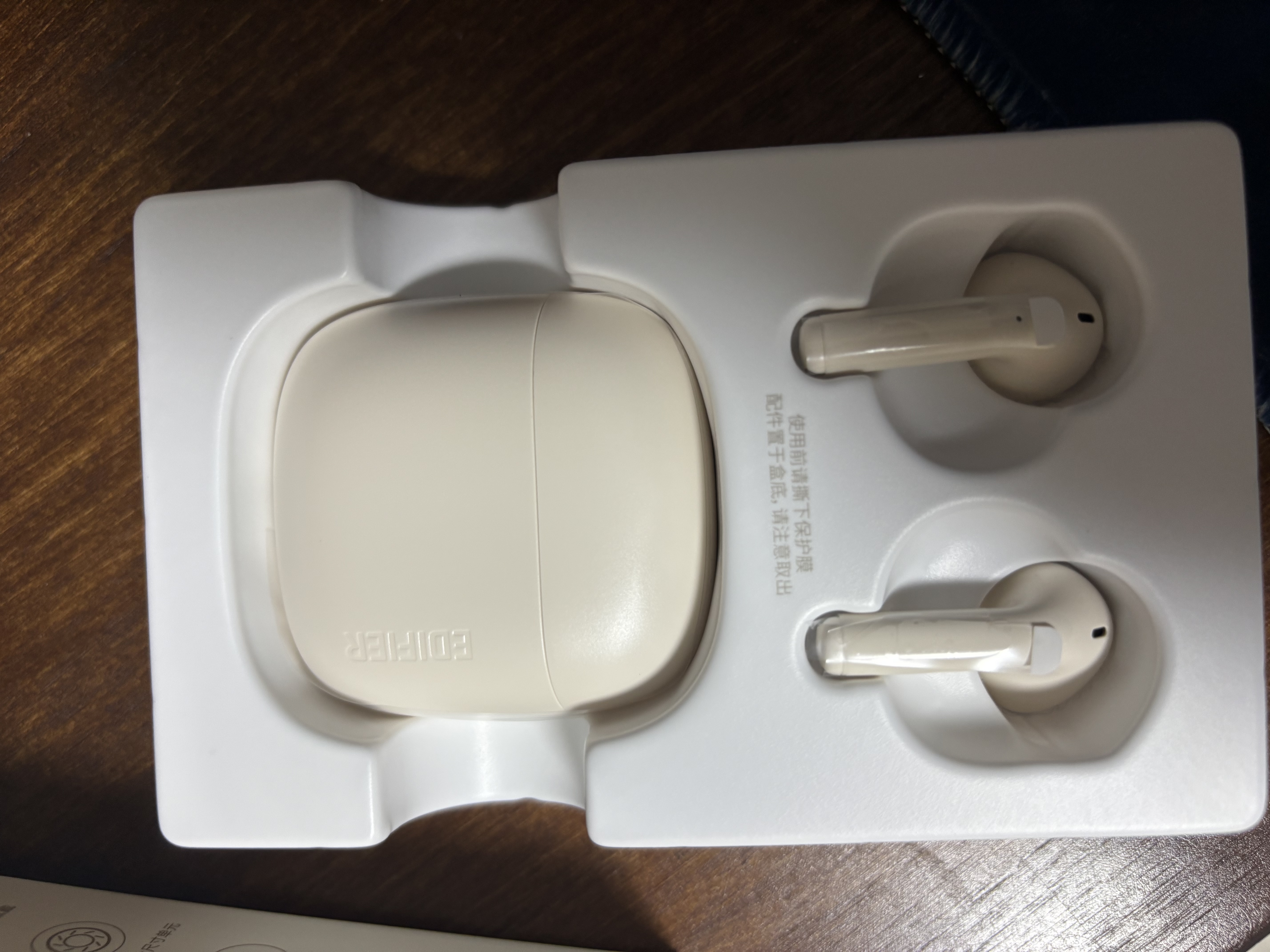 漫步者（EDIFIER）Zero Air 真无线蓝牙耳机 半入耳式耳机 无线耳机 轻盈舒适 适用苹果华为小米OPPO手机 月白 实拍图
