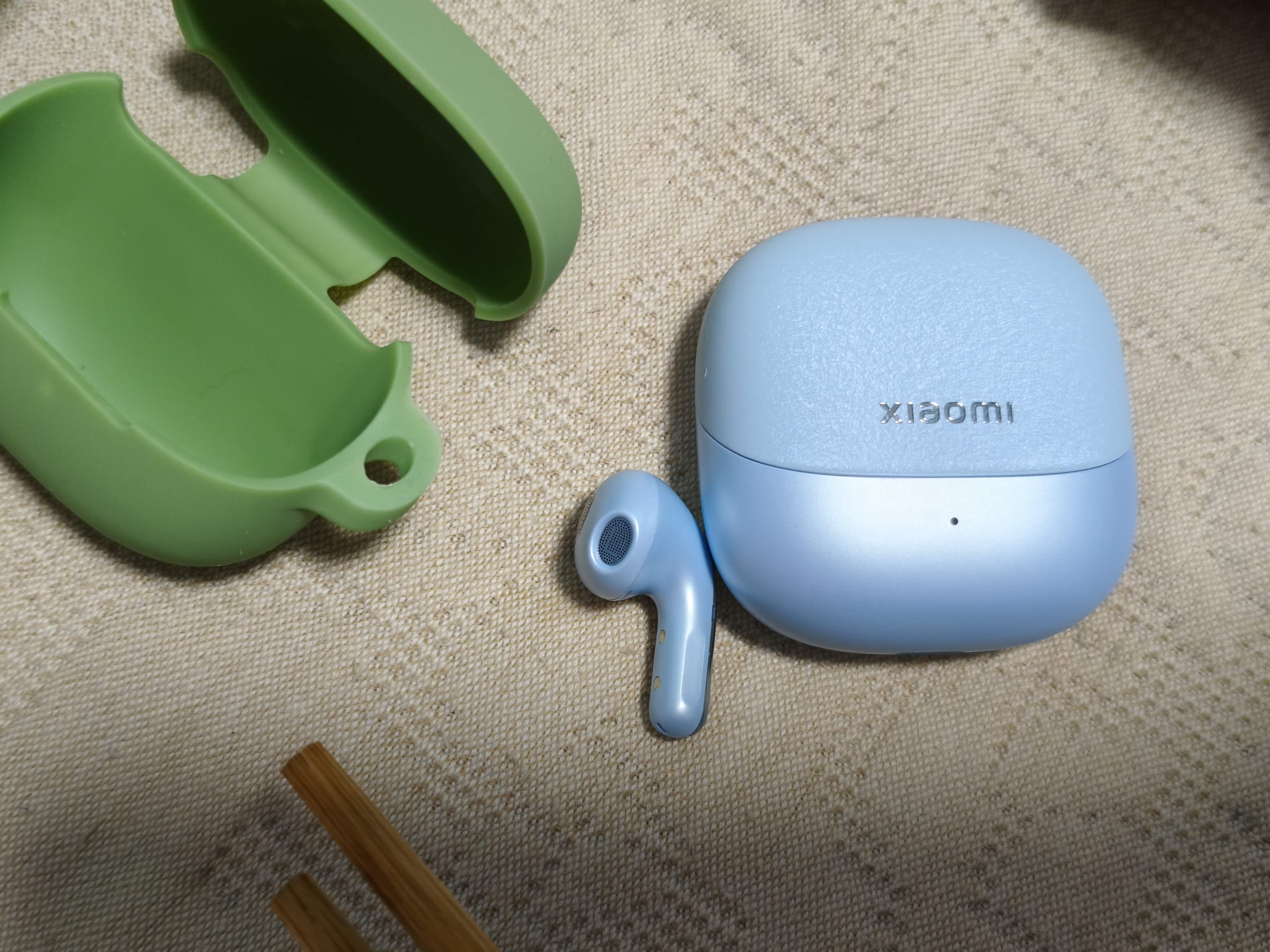 小米Xiaomi Buds 5 真无线降噪耳机 半入耳式蓝牙耳机 舒适佩戴  降噪耳机 Xiaomi Buds 5 冰霜蓝 实拍图