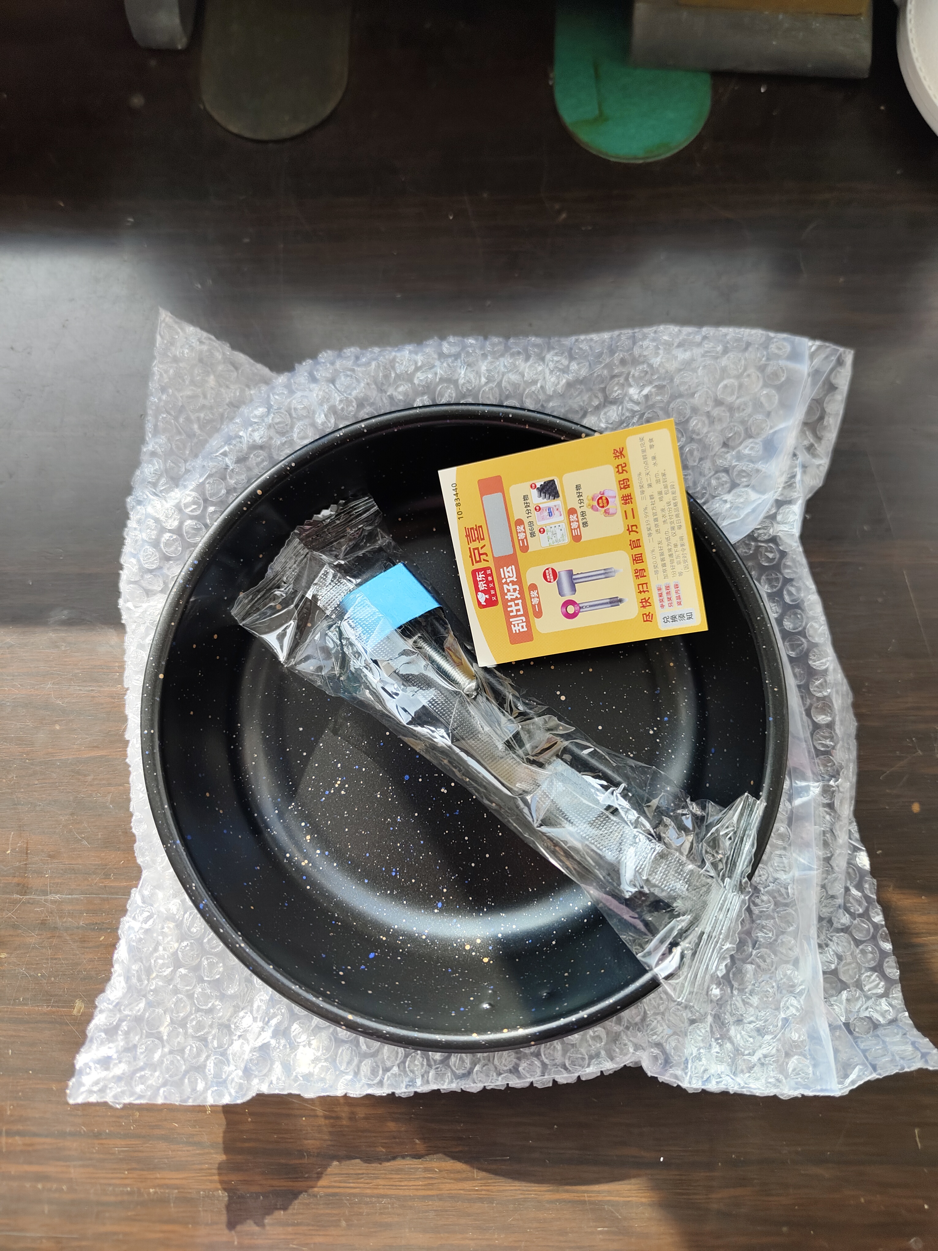 【亏本清仓】韩式麦饭石色不粘锅平底锅铁锅电磁炉不带盖 黑色小煎锅 16cm 实拍图