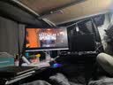 微星（MSI）白刃X32 MAG 274QRFW X32 27英寸2K320Hz HDR400 0.5msGTG 2K240Hz 快速IPS 白色游戏电竞显示器 实拍图