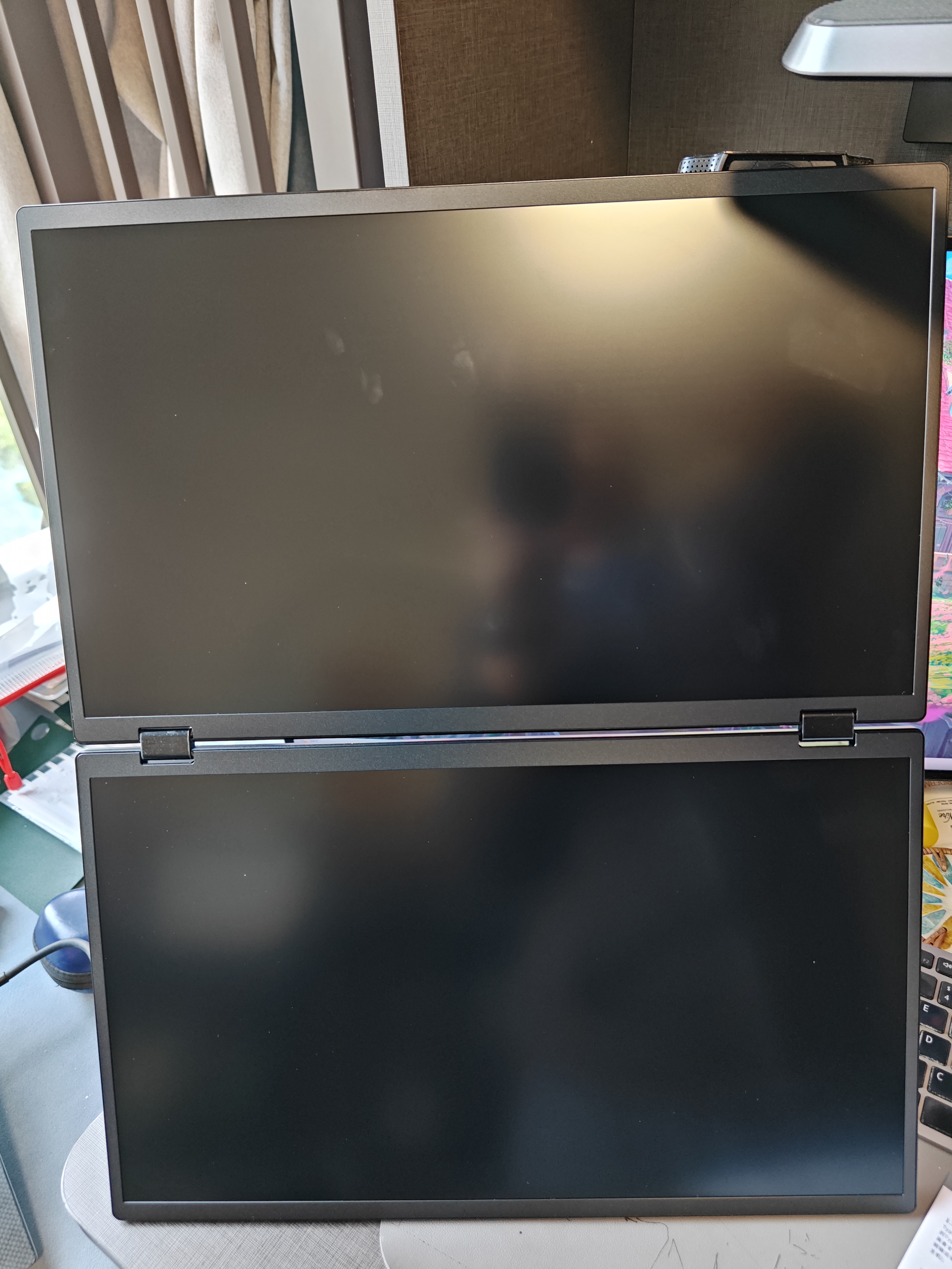 雕塑家18.5英寸双屏便携式显示器2K 200HZ 100%sRGB色域 办公炒股笔记本电脑办公游戏扩展三屏MQ18LT 实拍图