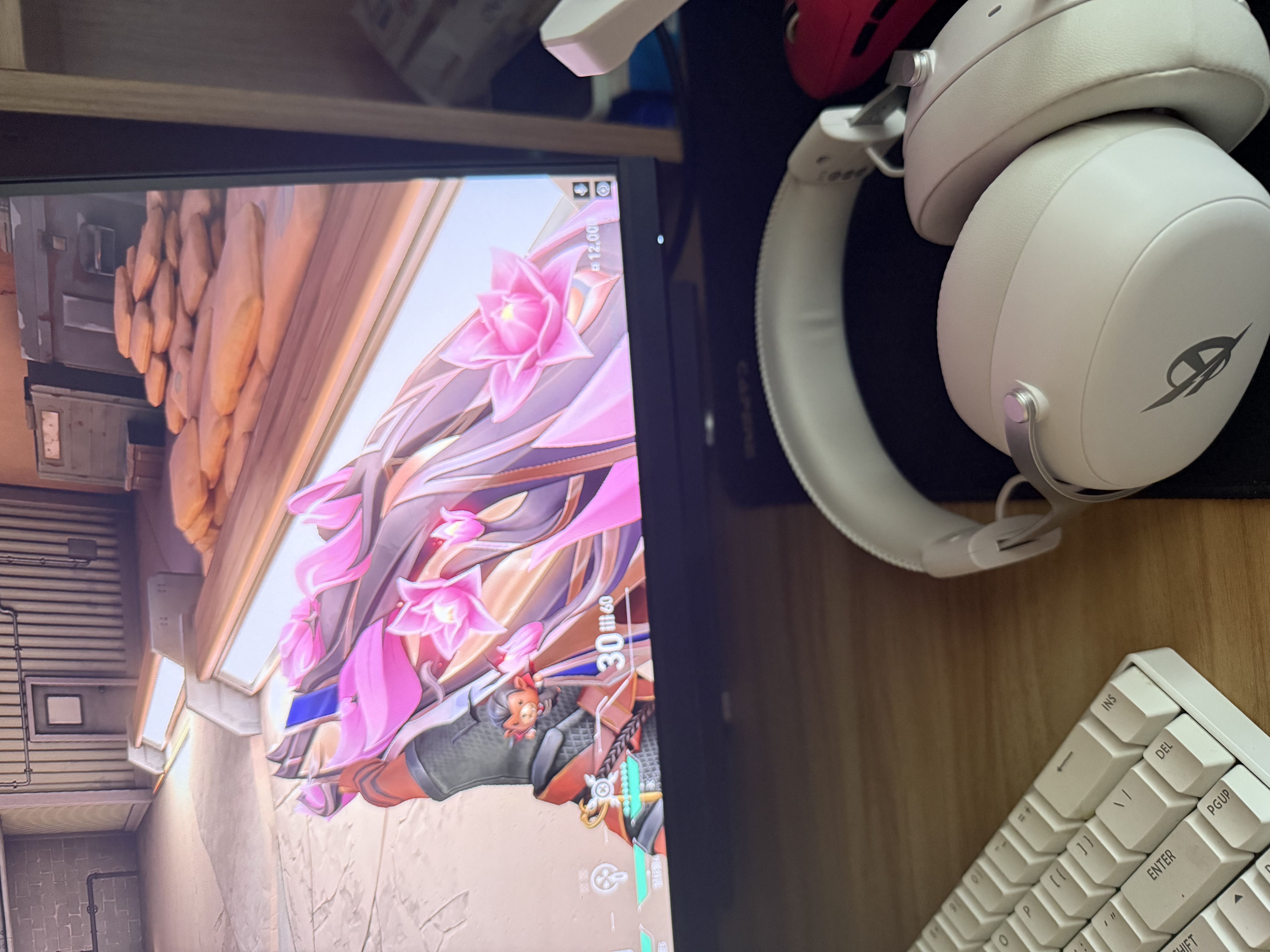 iKF V11 Pro2.0四模游戏耳机头戴式无线电竞7.1声道蓝牙屏显2.4G接收器FPS专用三角洲听声辨位 银白色 实拍图