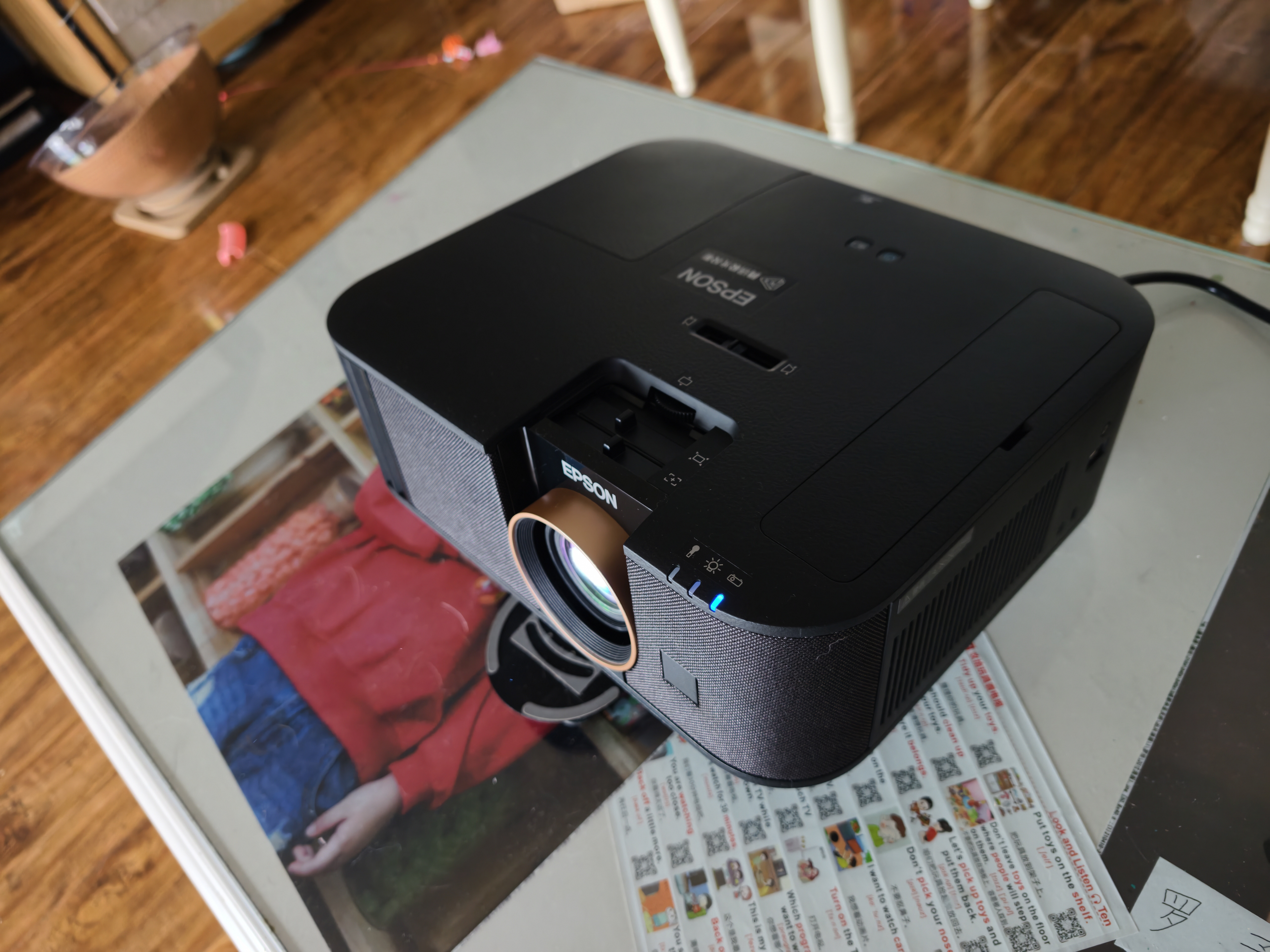 爱普生（EPSON）CH TW6280T家用投影仪 4K专业家庭影院智能投影仪[±60%镜头位移 1.62倍光学变焦] 实拍图