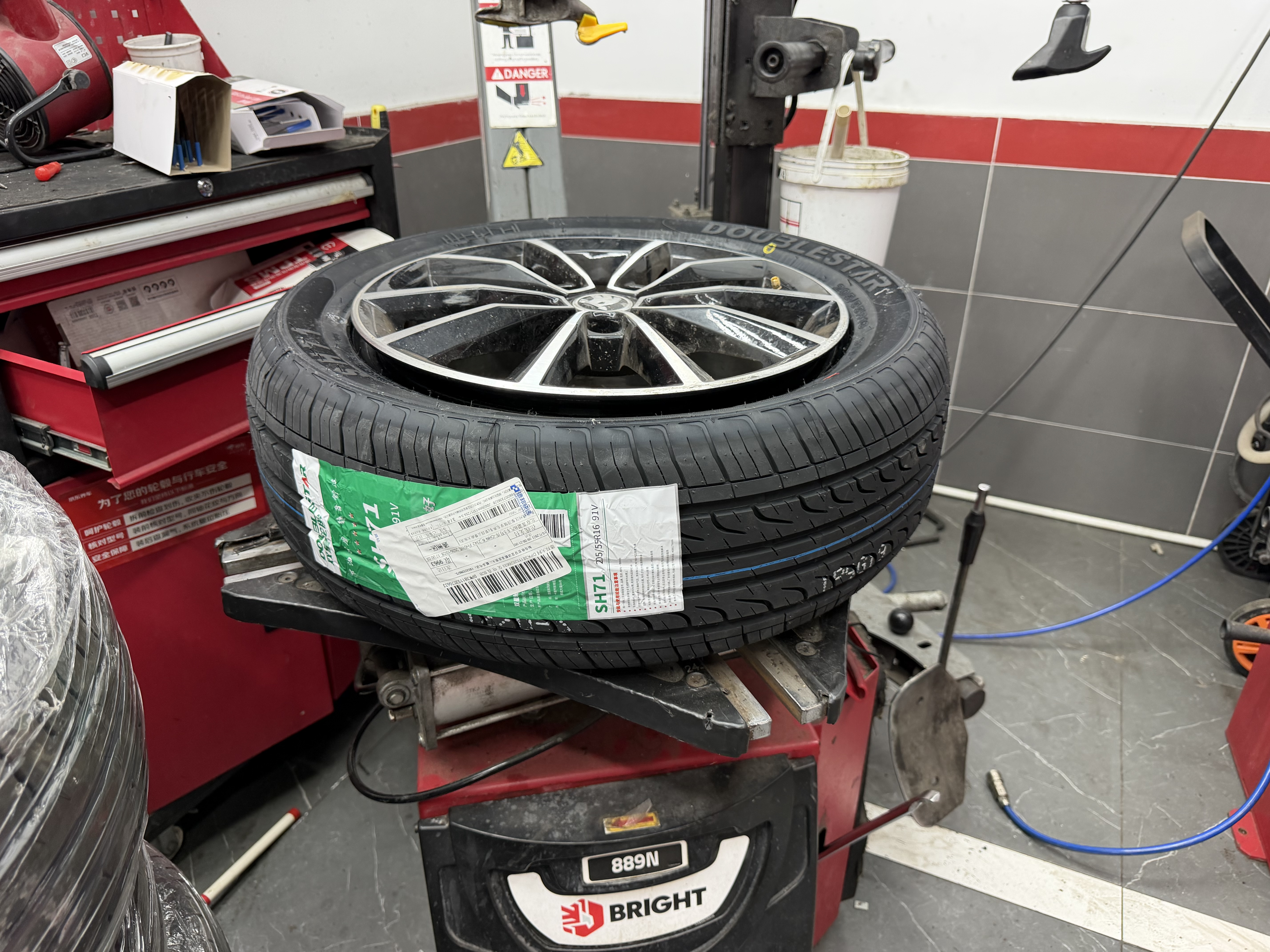 双星JUOGO轮胎 205/55R16 91V SH71适配新朗逸/速腾/英朗GT/宝来 实拍图