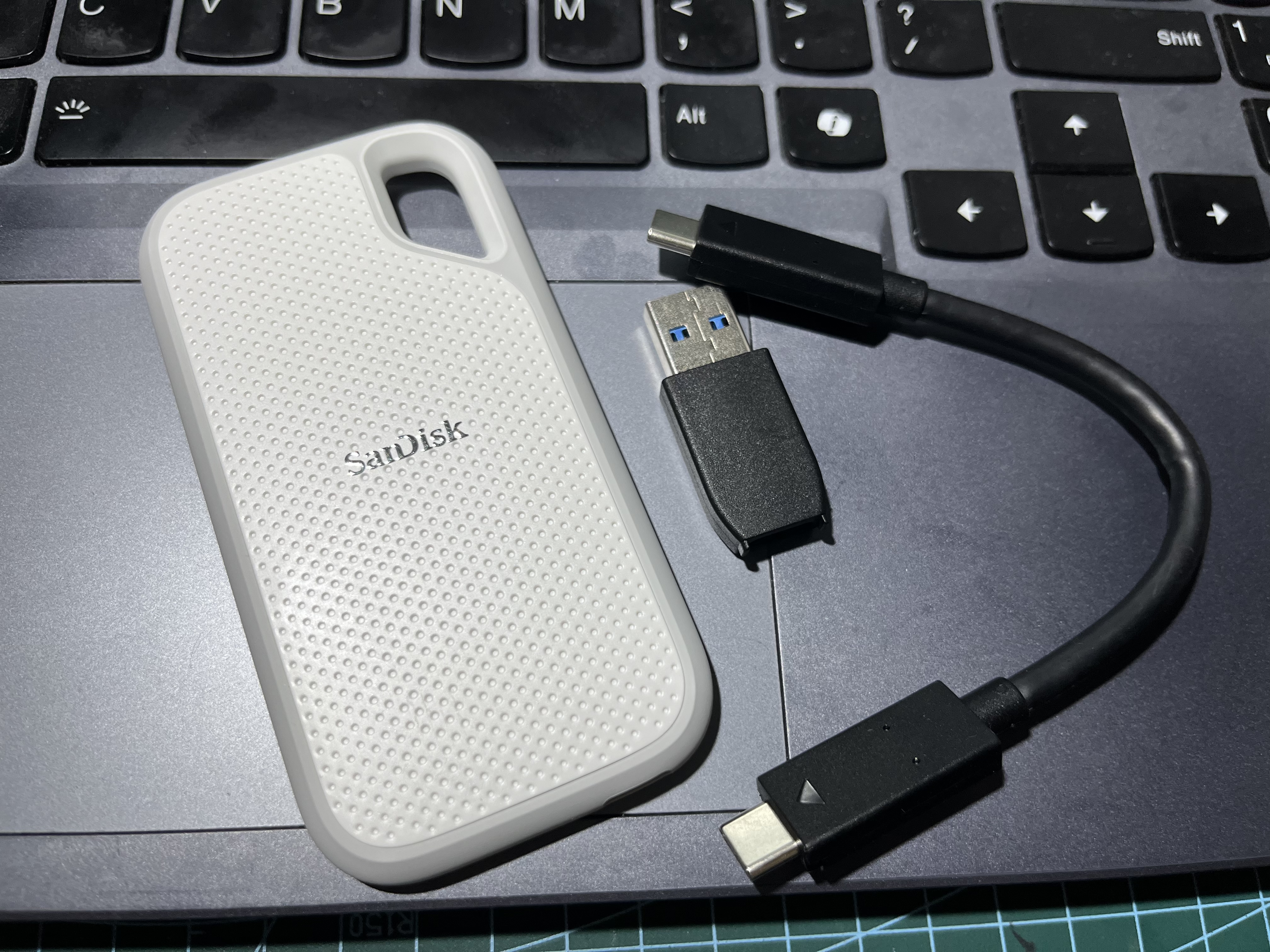 Sandisk闪迪1TB Type-c USB3.2 NVMe移动固态硬盘 PSSD E5D京东限定版 1050MB/s 三防保护 手机直连笔记本外接 实拍图