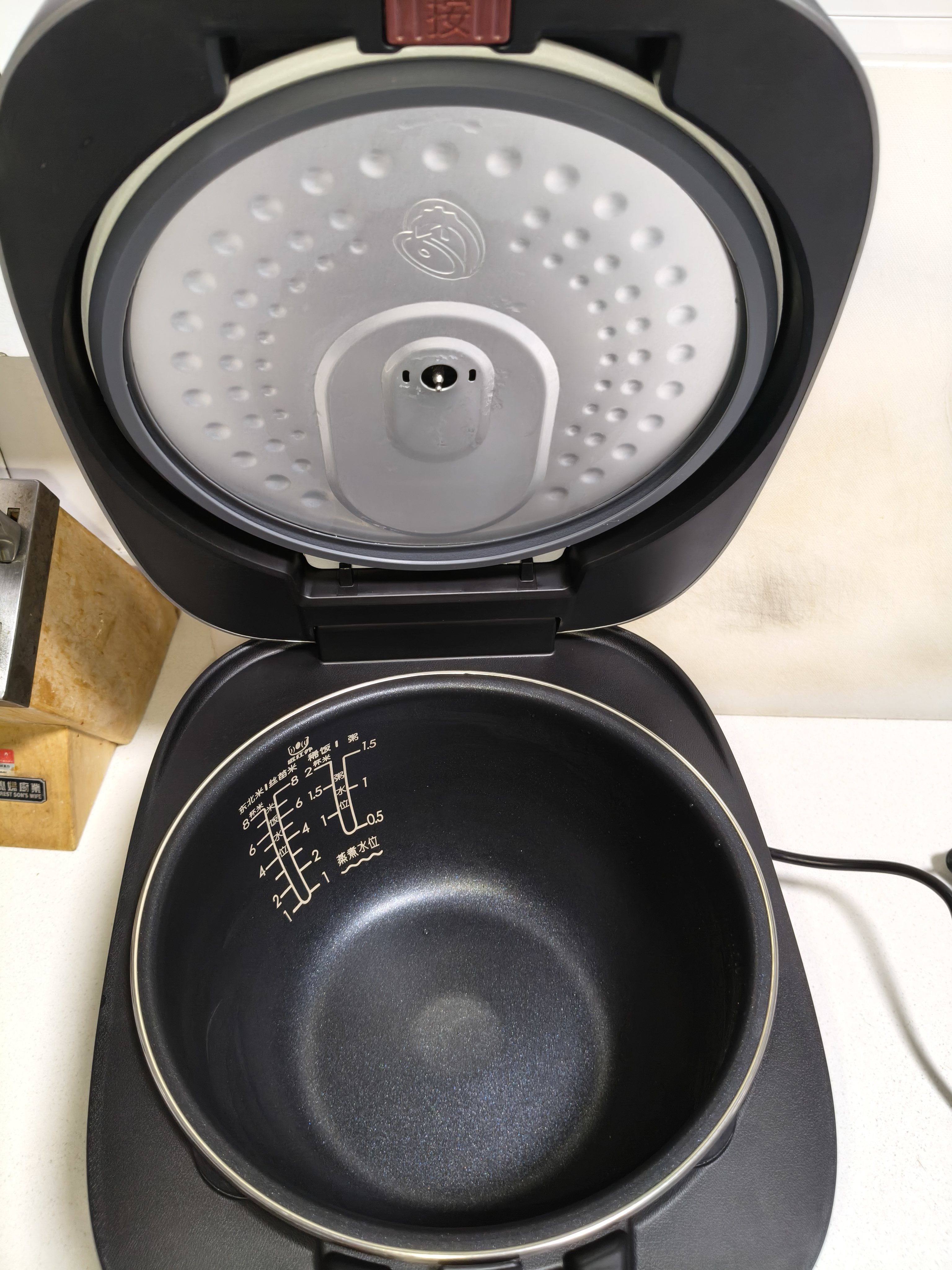 美的（Midea）纤V系列 电饭煲4-5人 IH加热电饭锅家用4L大容量智能预约 防粘胆蒸米饭锅FB40S701 实拍图