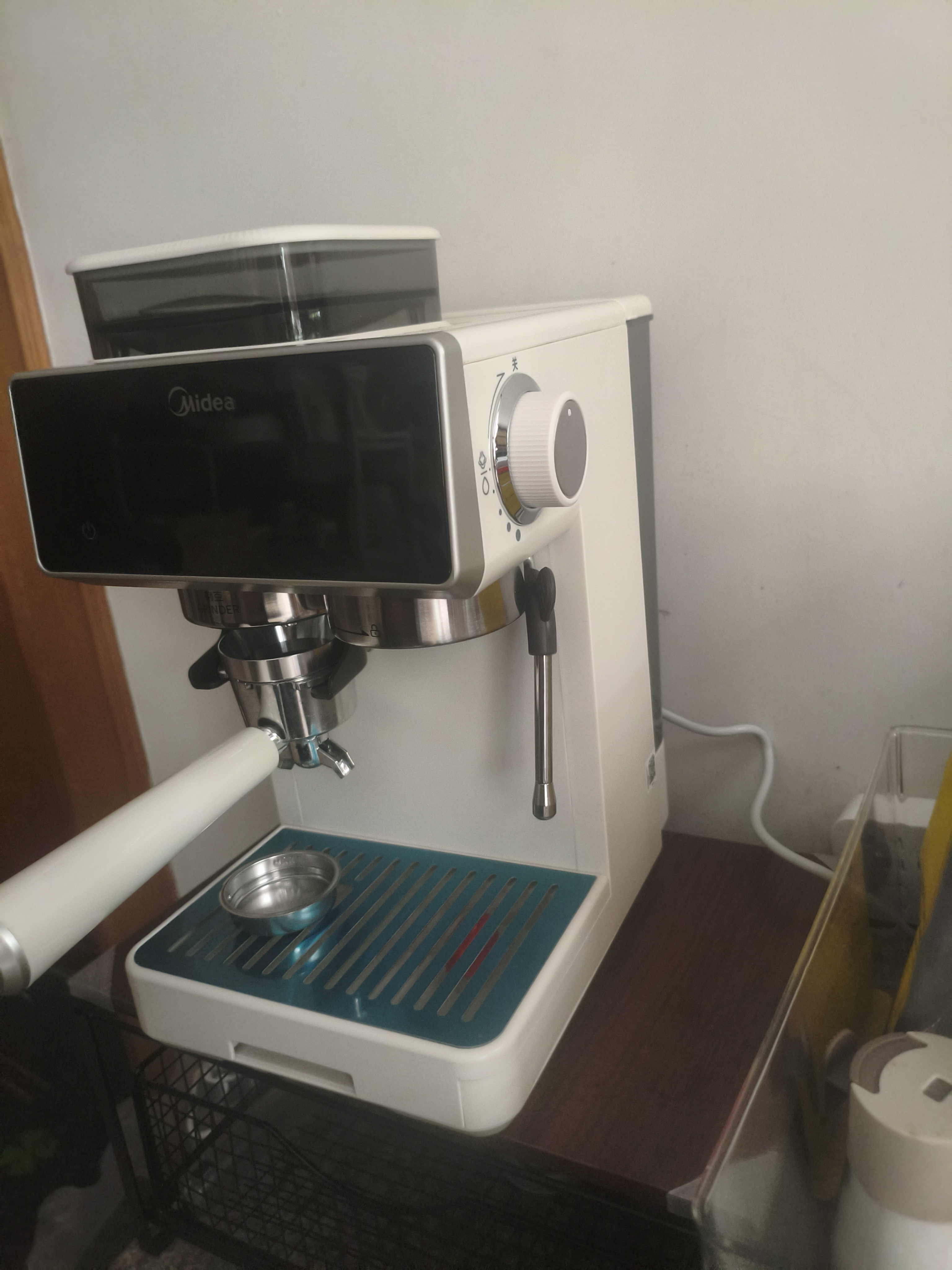 美的（Midea）【行业爆款】意式半自动咖啡机冷热双萃研磨一体机小型全自动家用送礼物磨豆机可打奶泡MA-GE5110 实拍图