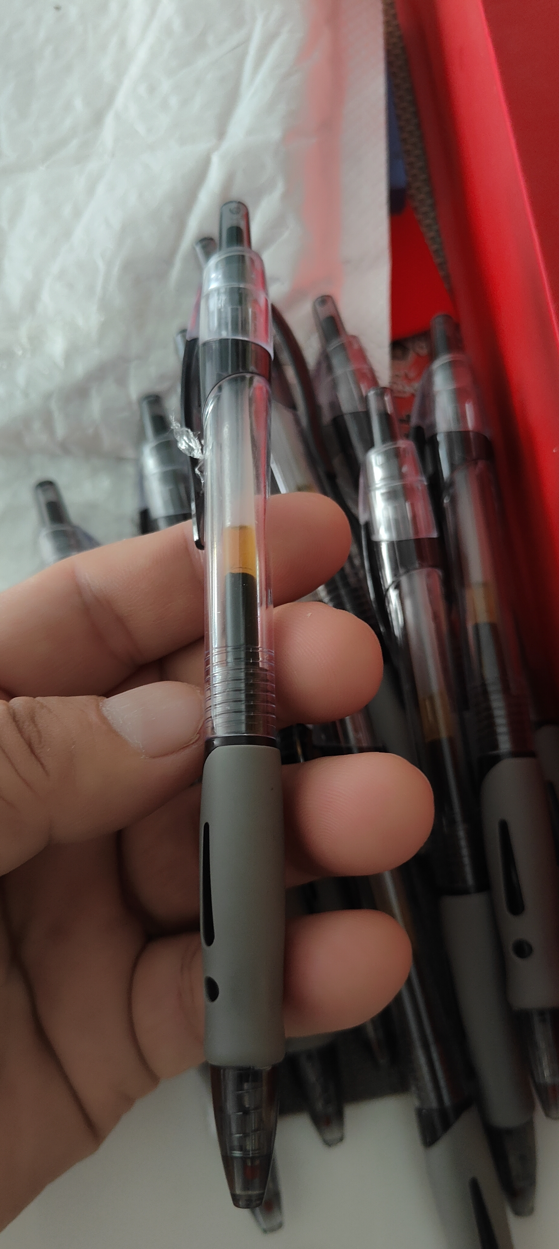 按动中性笔0.5mm子弹头速干黑笔学生考试刷题笔教师红笔经典商务办公会议笔 黑色 10支装 实拍图