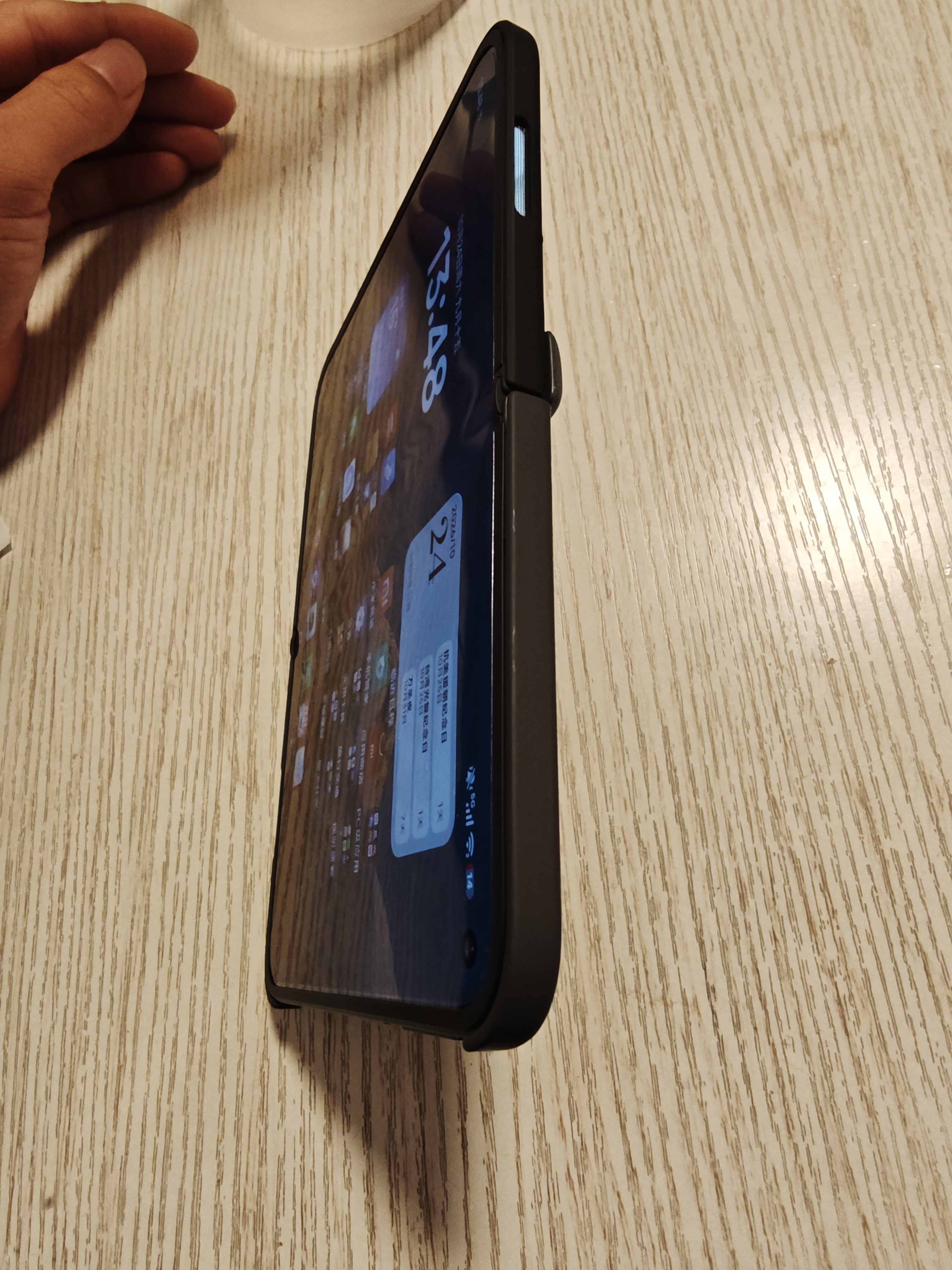 小米Xiaomi 18 Fold  新形态 中折叠手机 玄戒O3 AI旗舰处理器 徕卡2亿 黑色 16GB+1TB 5G手机 实拍图