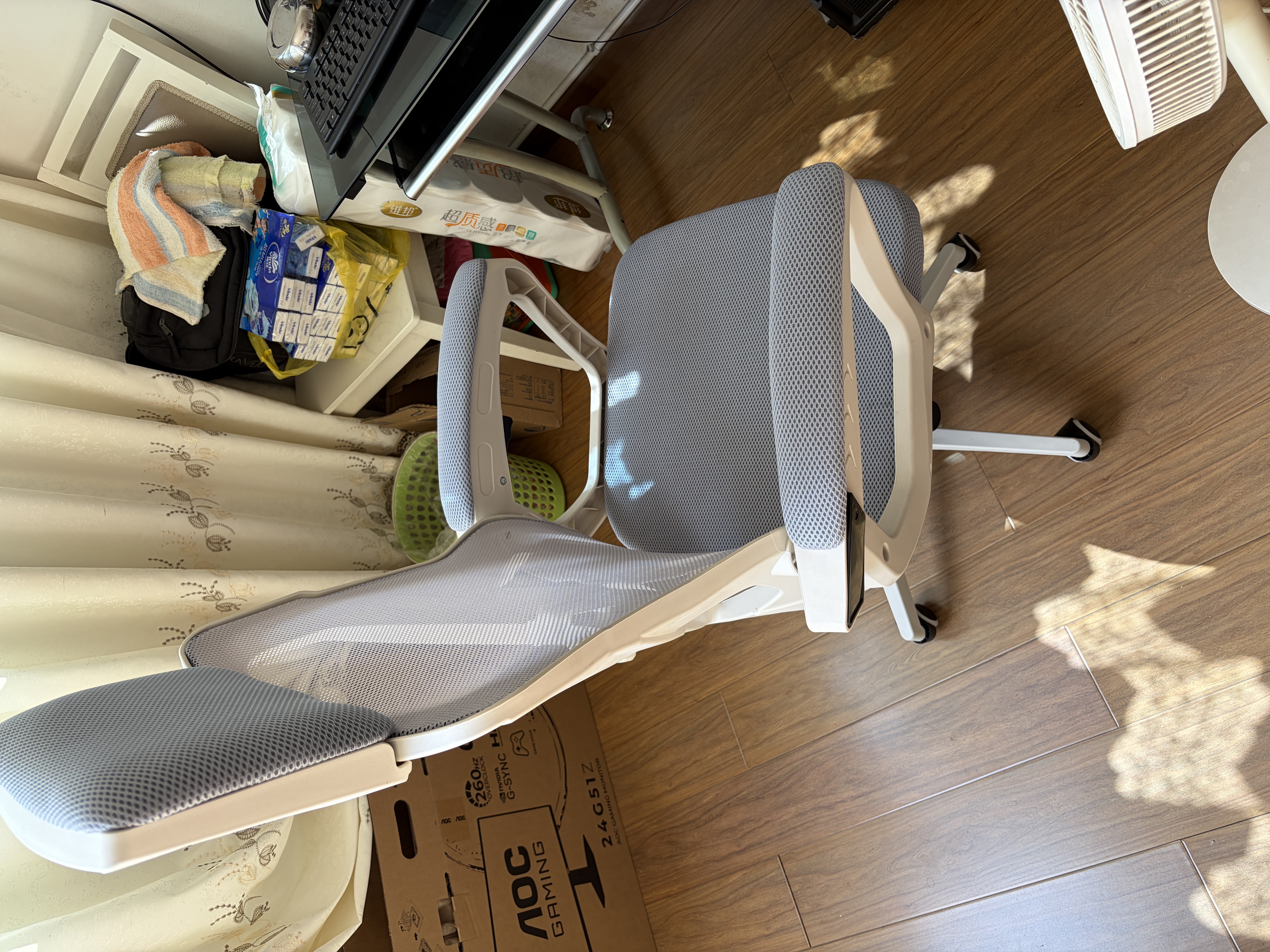 惠寻京东自有品牌电脑椅电竞椅子人体工学椅座椅久坐宿舍游戏学习办公 【135°可躺+四向腰靠】白框灰网 现货速发|售后无忧 实拍图