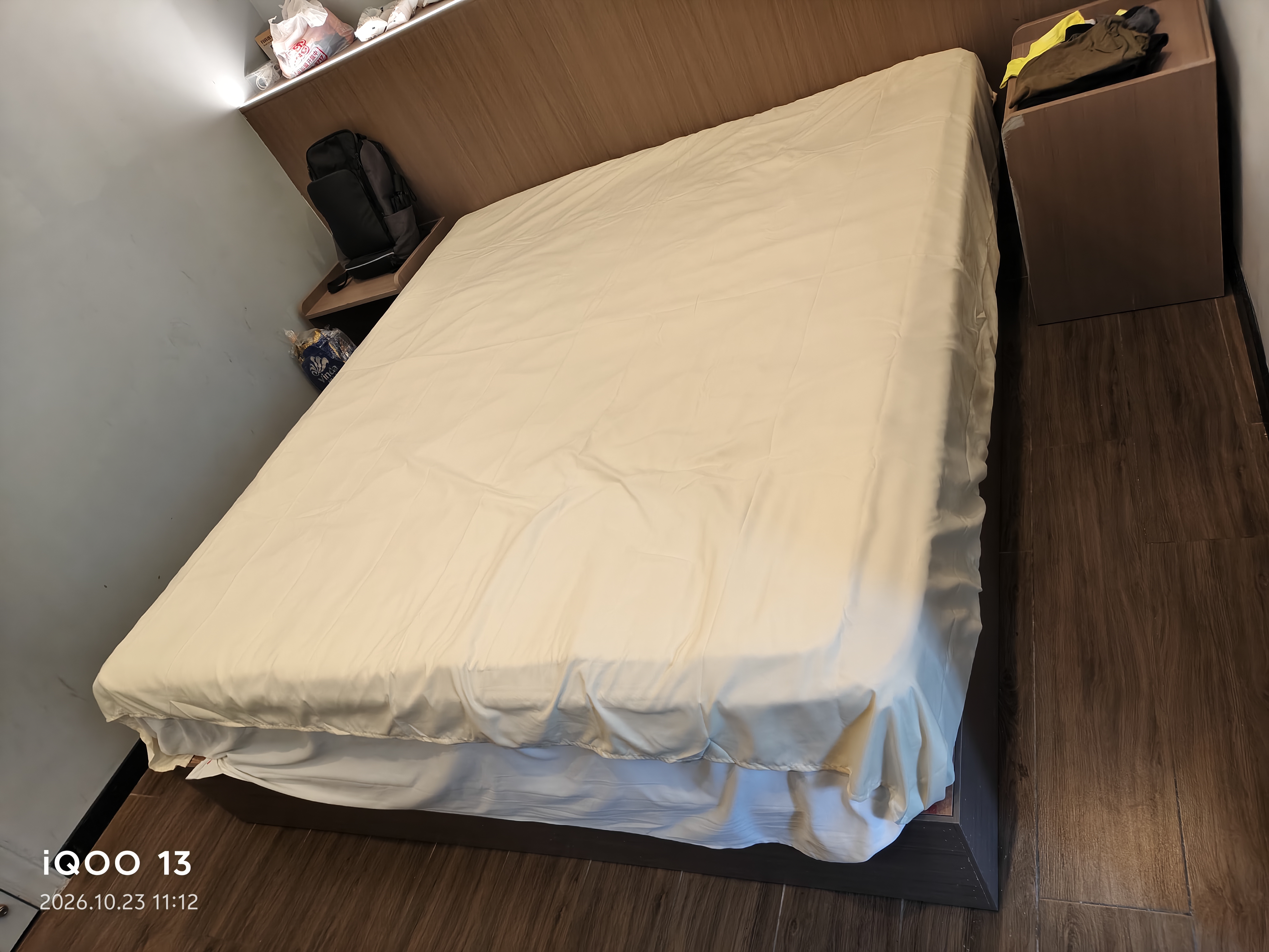 京东京造悦柔床单 120g加厚磨毛 A类双人加大床盖被单 250x230cm 科技白 实拍图