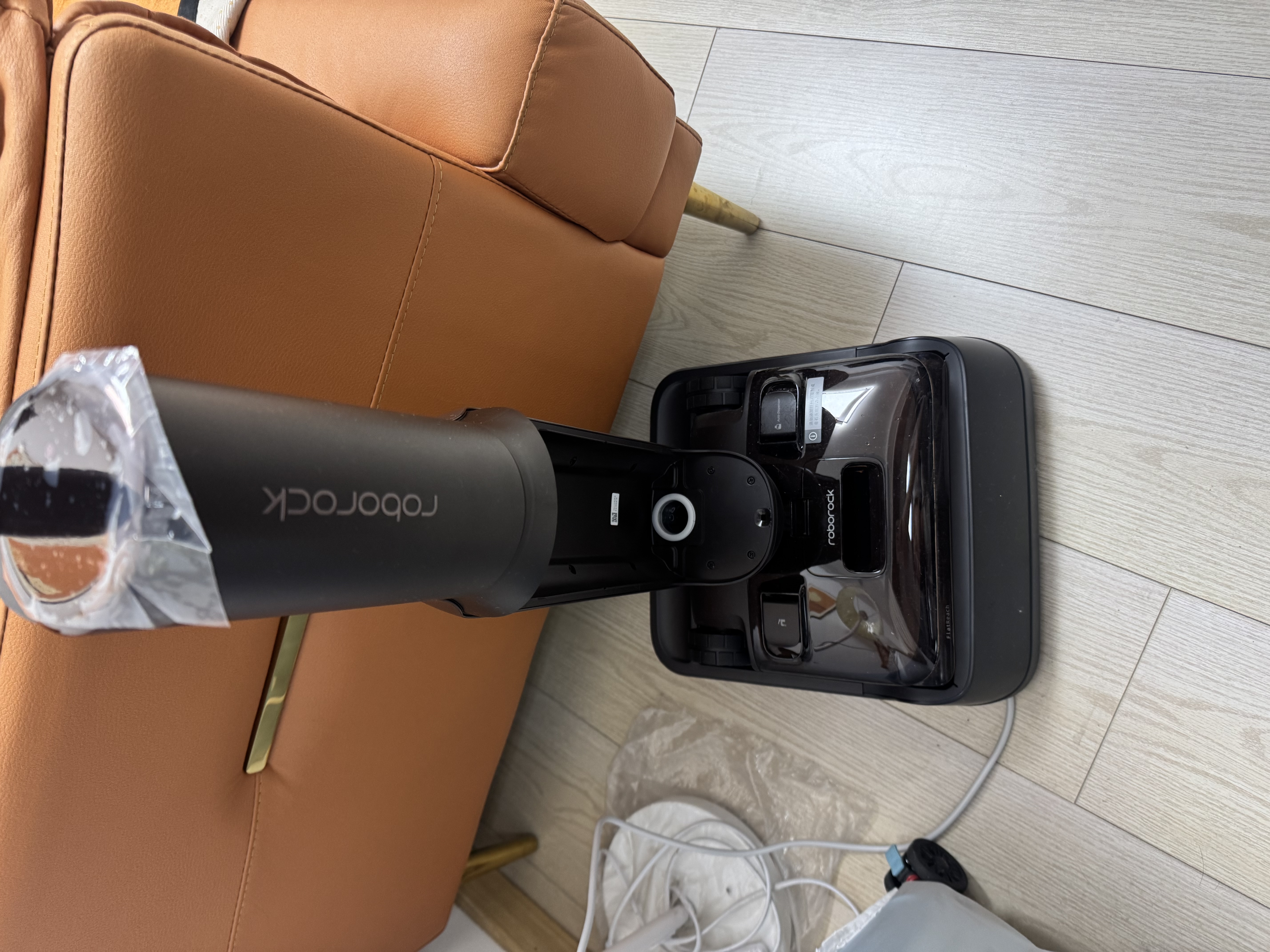 石头【价保11.11开门红】A30 Pro2.0洗地机【AI全向助力】25kPa吸力95℃自动清洗拖地机扫地机器人 实拍图