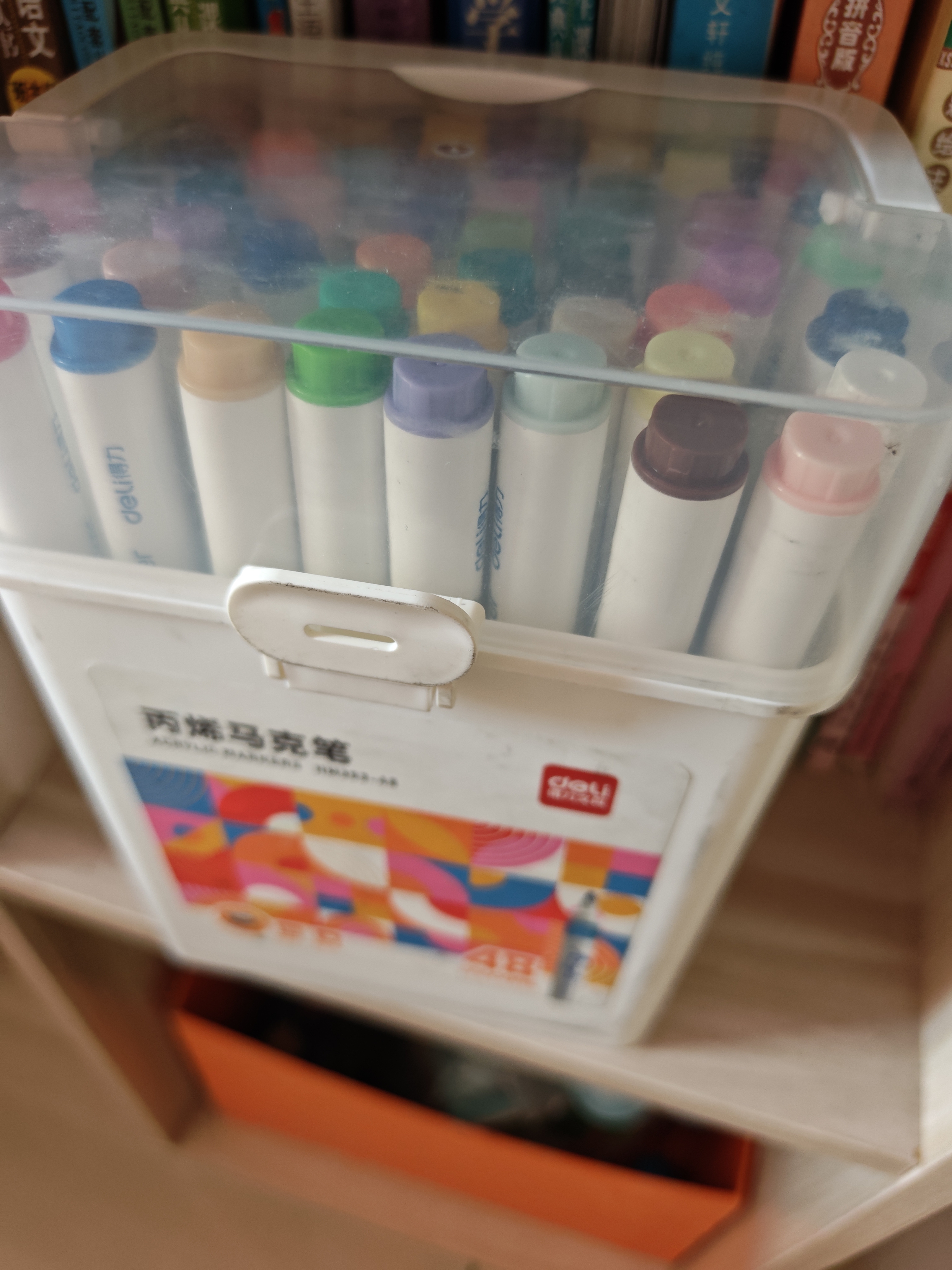 得力（deli）64色圆杆丙烯马克笔儿童学生桶装水彩笔生日礼物防水手绘咕卡荧光记号笔涂鸦HM353美育 实拍图