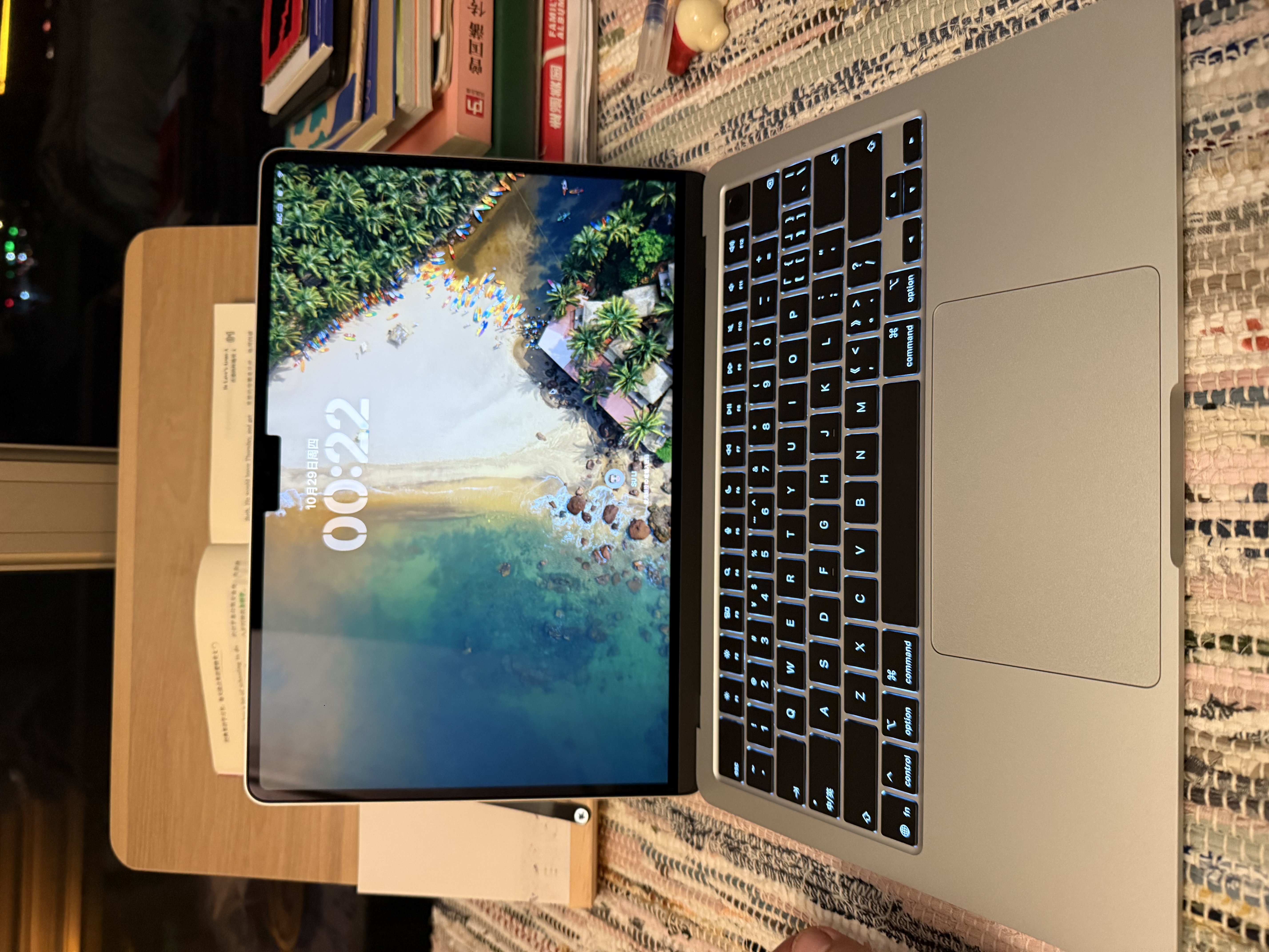 苹果/苹果AI/MacBook Air13英寸M5 (10+8核) 16G 512G银色笔记本电脑MDH74CH/A 实拍图