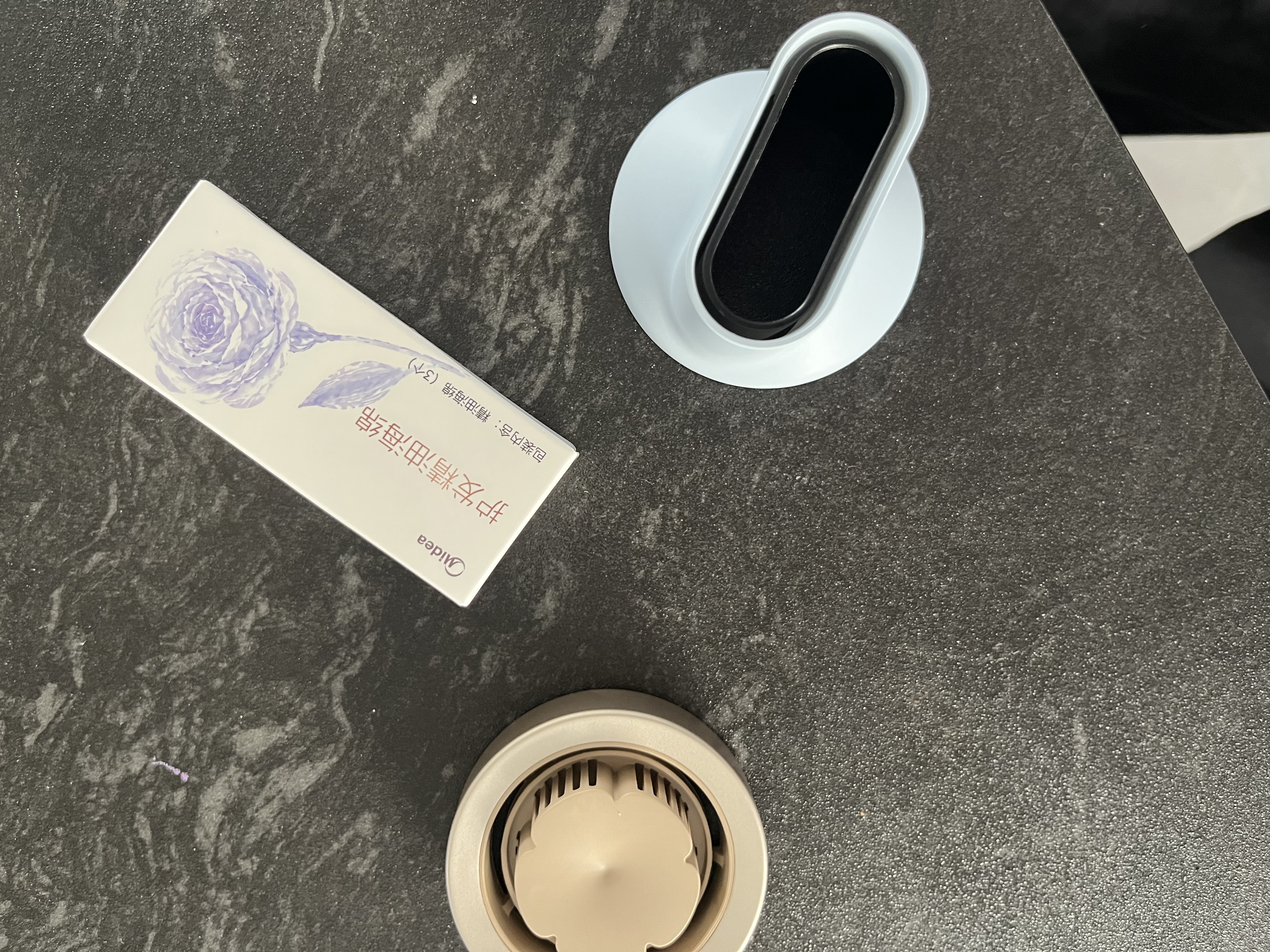 美的（Midea）【晒单返30】高速吹风机新品 66亿等离子护发电吹风家用速干大功率负离子精油润养FG301生日礼物 实拍图