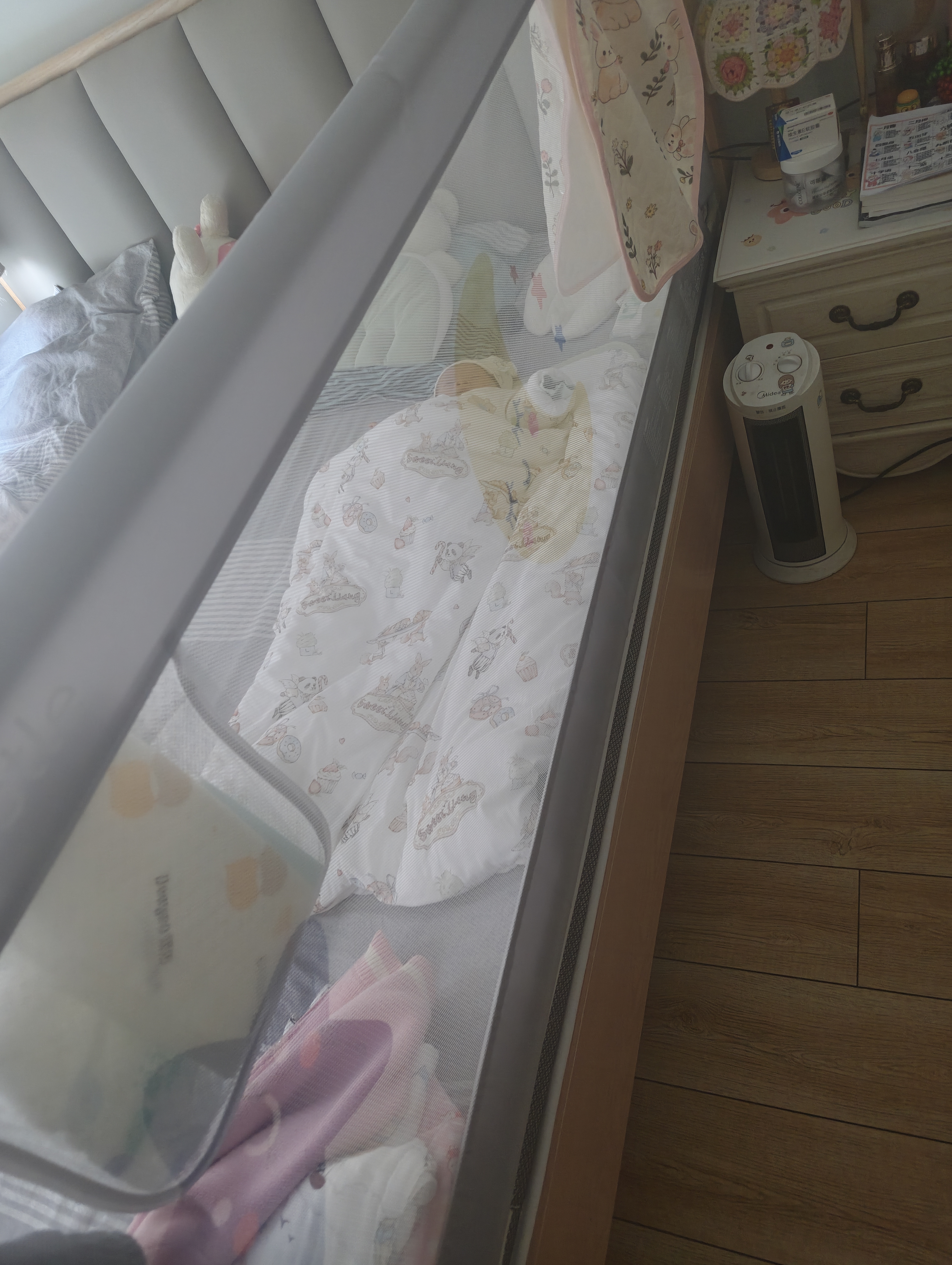 M-CASTLE床围栏婴儿童床上挡板宝宝床边防摔床护栏三面拼接防夹防掉床围挡 银河灰 单面装 2.0米 实拍图
