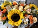 琐拉鲜花速递向日葵玫瑰混搭花束花篮生日礼物全国同城配送 香槟向日葵混搭手提花篮 实拍图