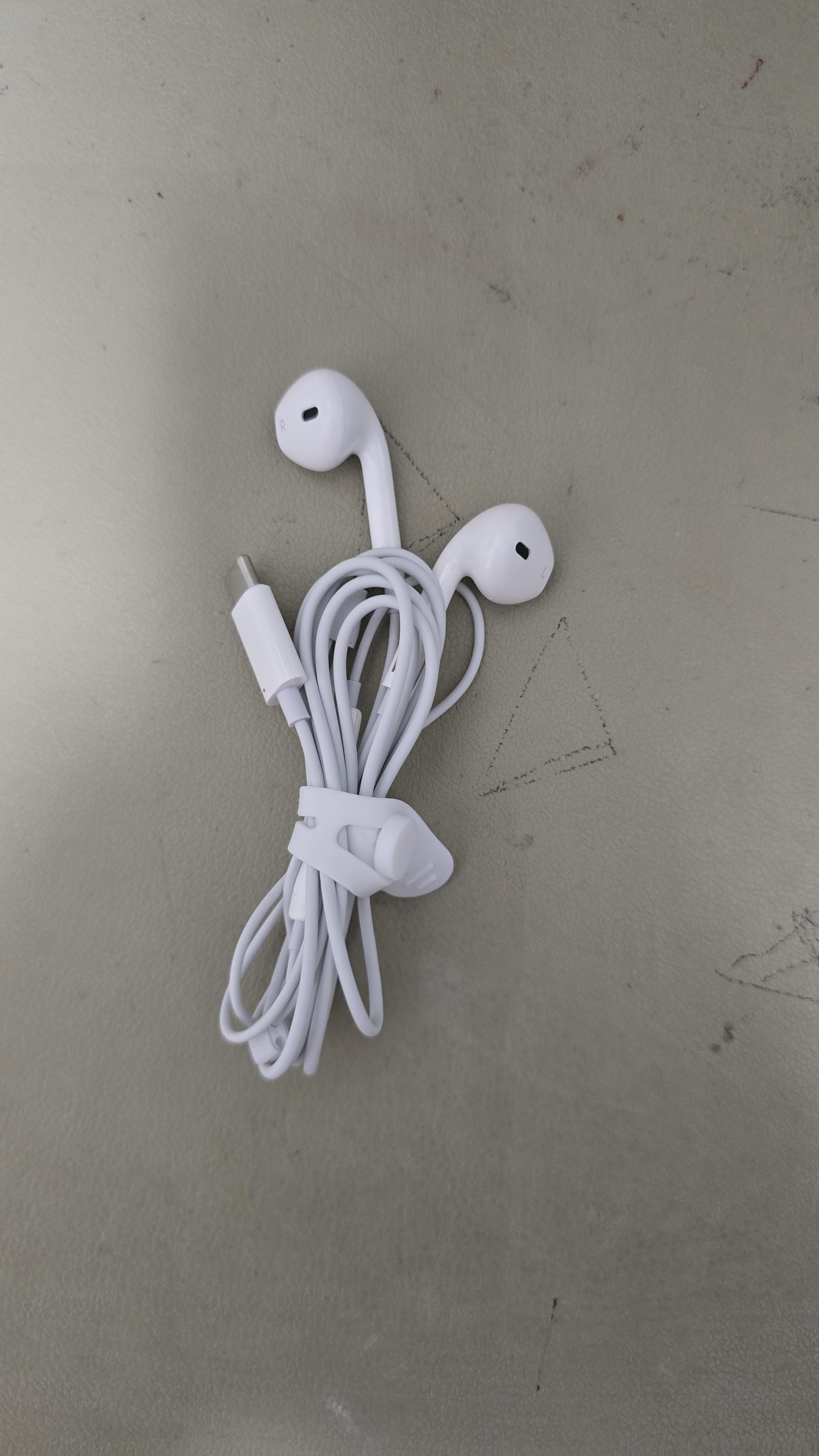 Apple/苹果 EarPods USB-C有线耳机 type-c有线耳机  iPhone 18有线耳机笔记本耳机游戏音乐 实拍图