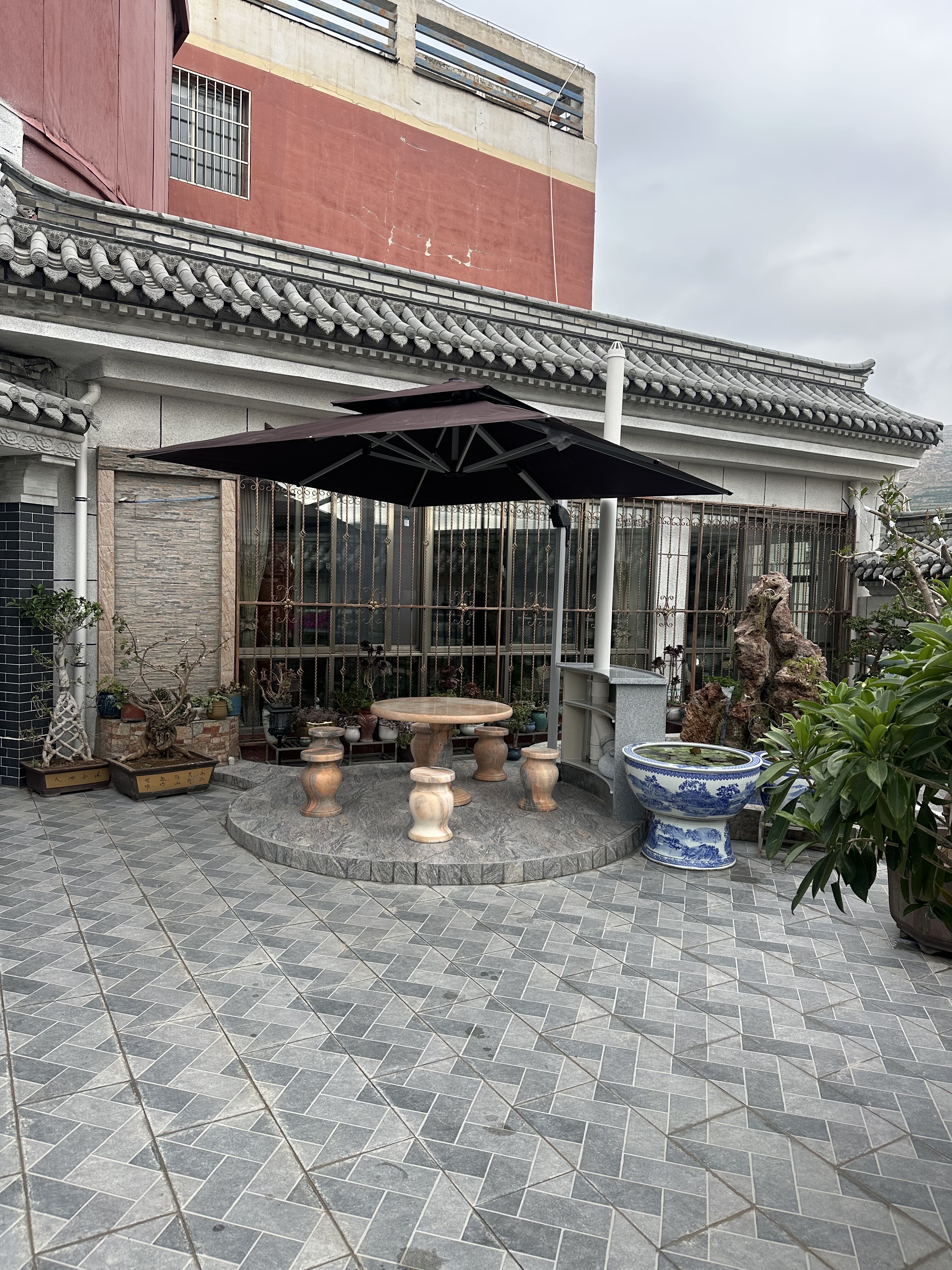 有庭户外遮阳伞罗马加粗铝合金庭院伞露天户外大太阳伞室外保安岗亭伞 新款8cm铝柱方形2.5米咖啡+260斤带轮水箱(不旋转) 实拍图