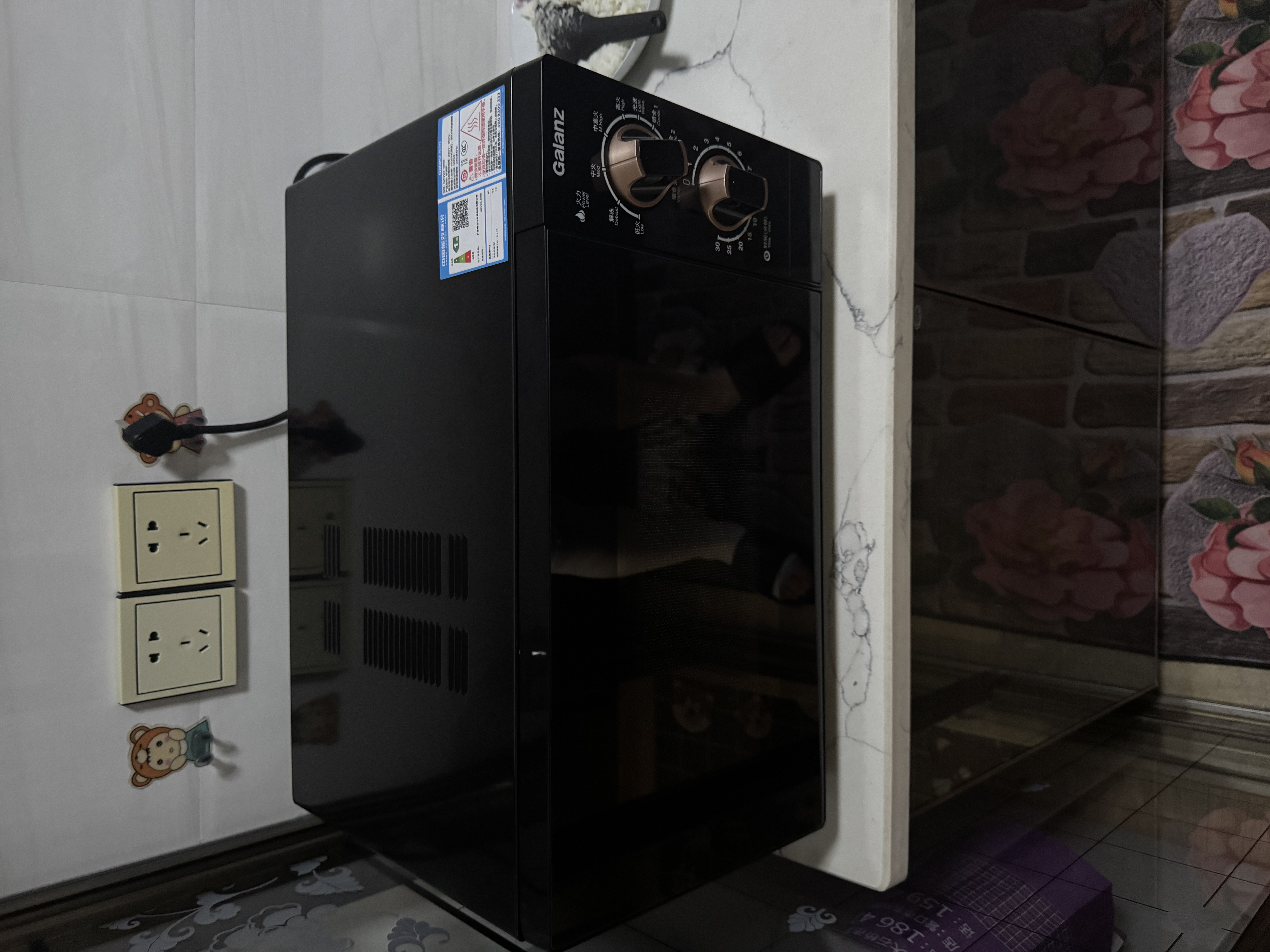 格兰仕（Galanz）微波炉烤箱一体机0涂层不锈钢内胆23升大容量900W变频一级能效平板式家用旋钮光波炉2026新款M8B 实拍图