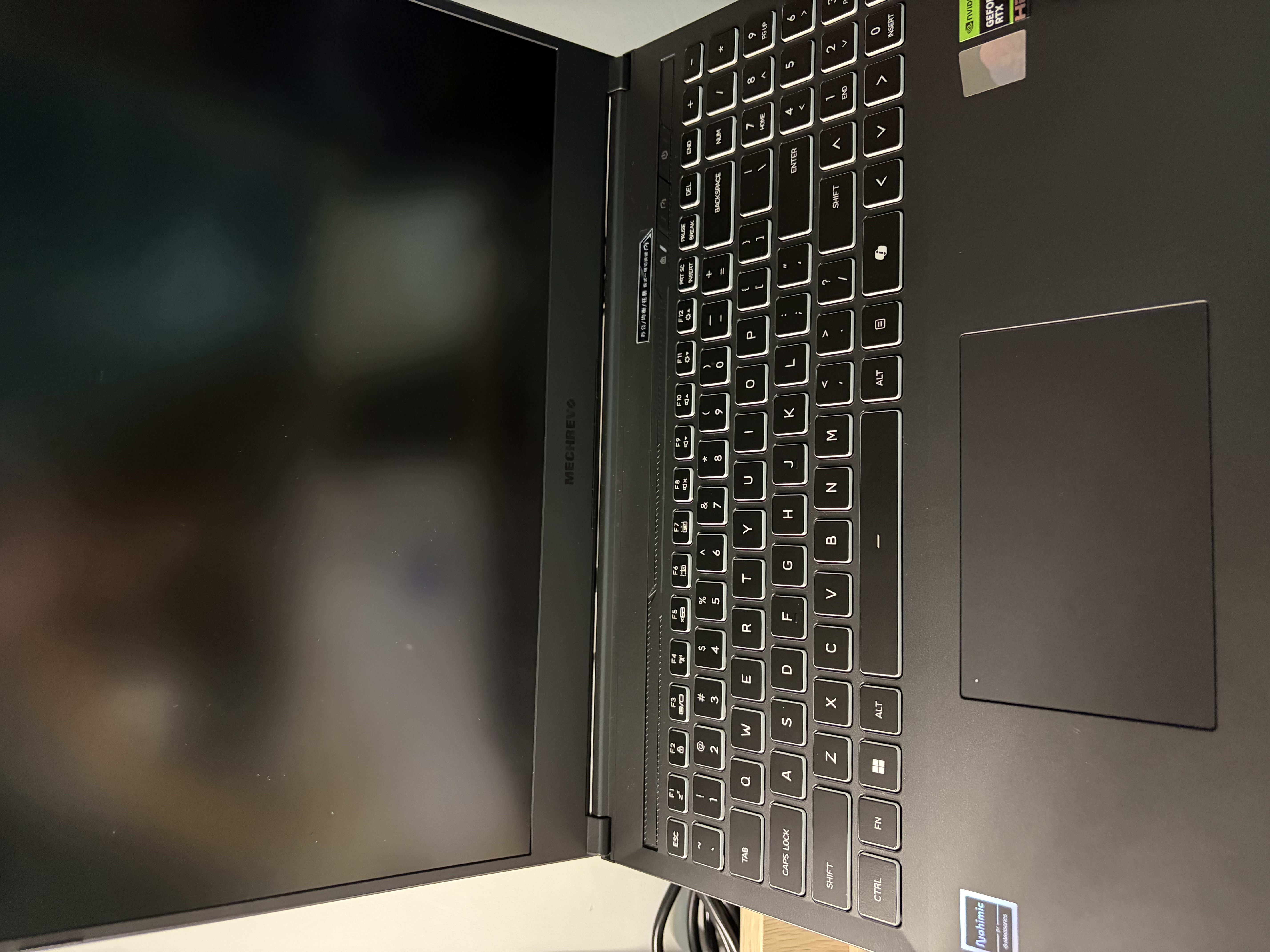 机械革命蛟龙 16PRO【限时补贴】2026旗舰锐龙满血独显电竞高能游戏本 蛟龙16K学生设计办公笔记本电脑 蛟龙16K 锐龙7640H 16G 500固态 RTX3050【爆款旗舰】 英伟达满血性能 实拍图
