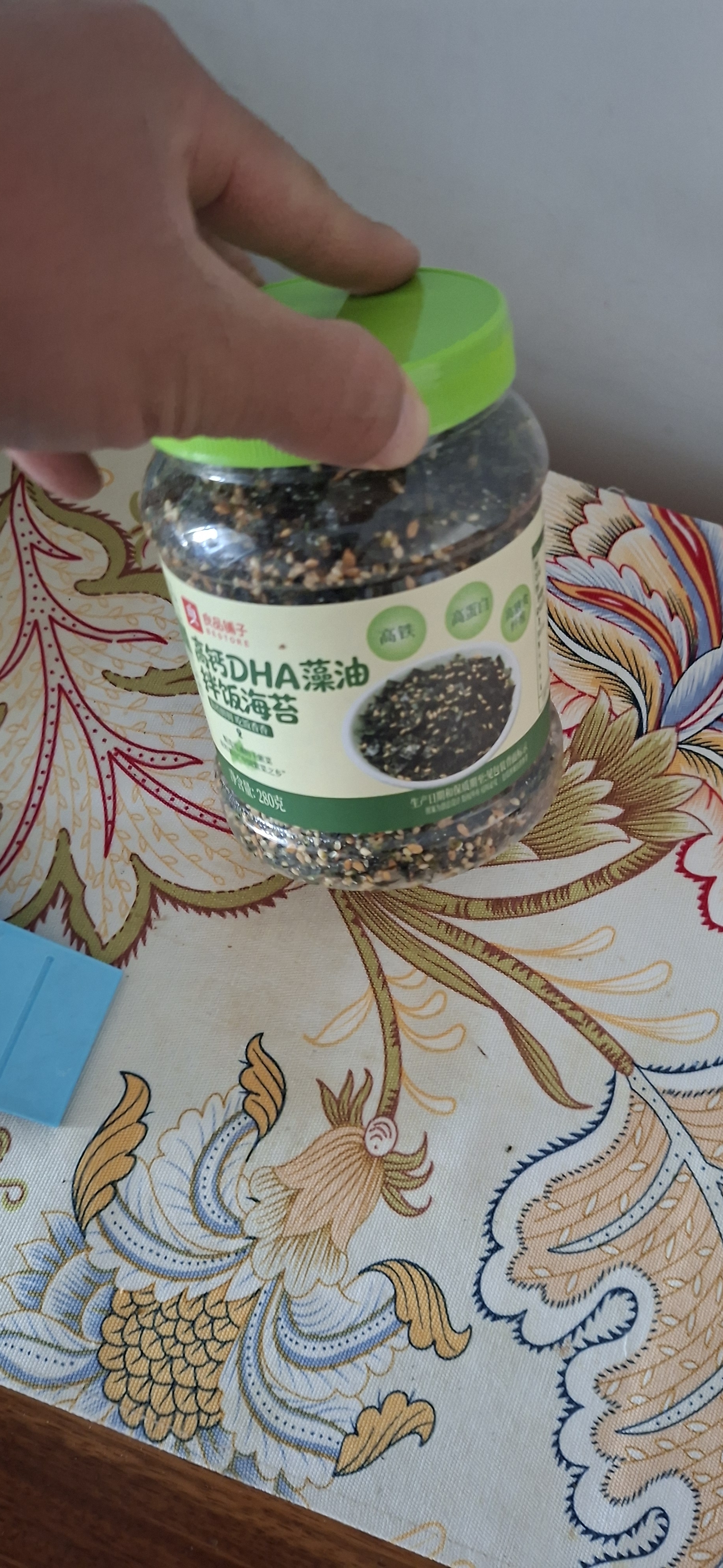 良品铺子高钙DHA藻油海苔拌饭碎280g儿童零食无添加芝麻紫菜碎宝宝拌饭 实拍图