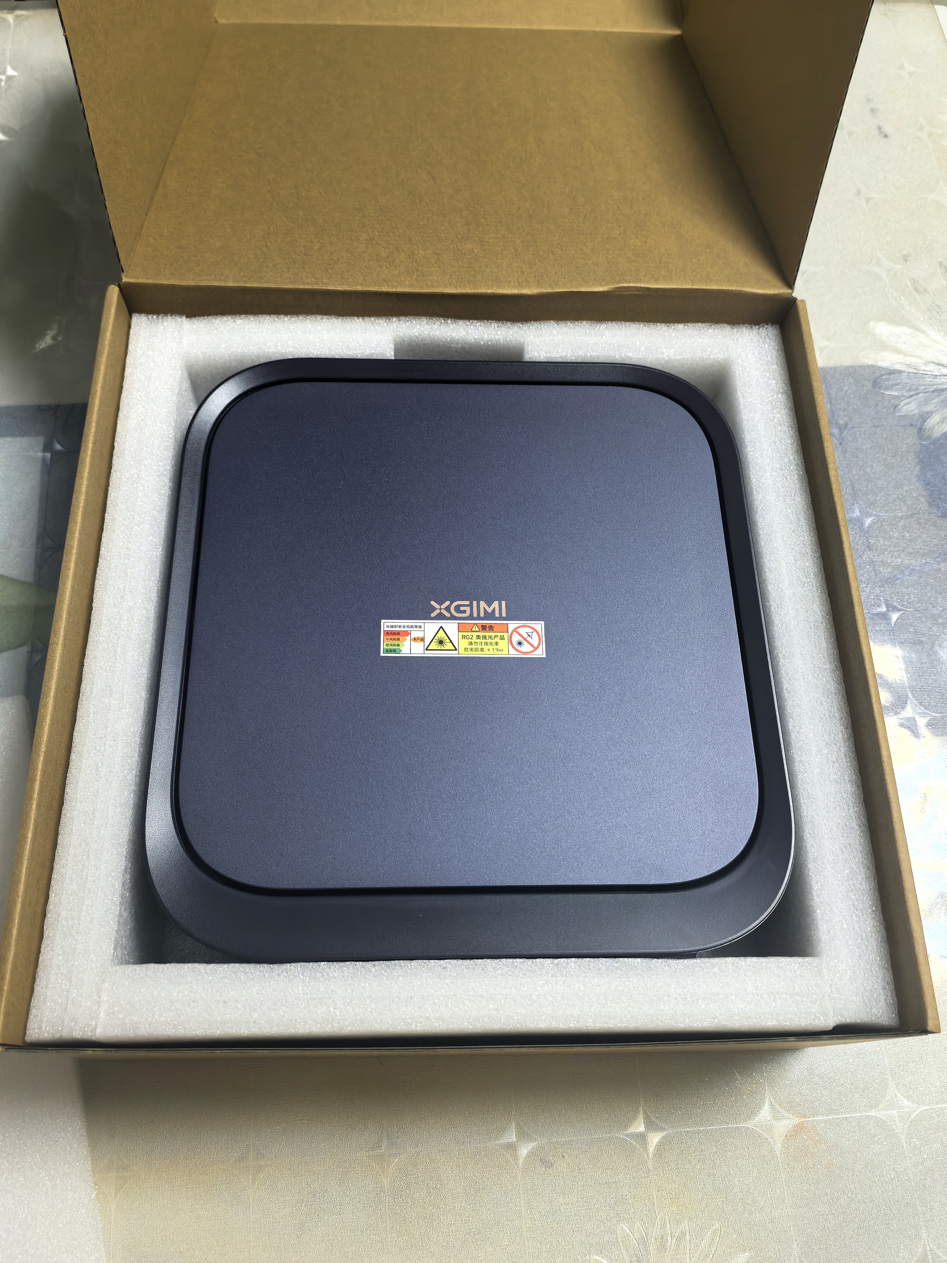 极米（XGIMI）Z6X Pro 三色激光旗舰版 1500CVIA 家用投影仪轻薄智能 一体式云台无线投屏  精致送礼 国家补贴 实拍图