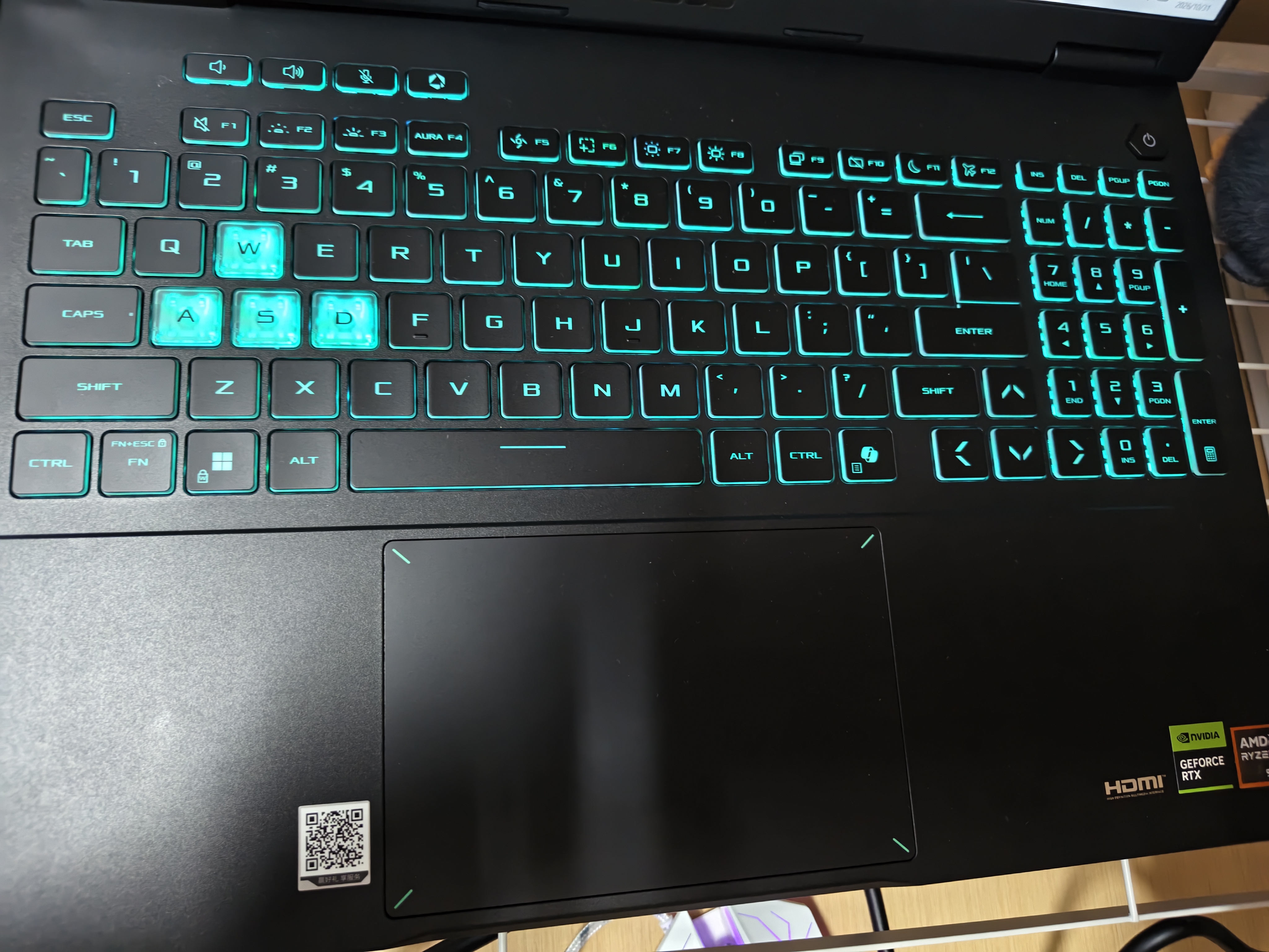 华硕天选6 Pro 锐龙版  16英寸游戏本 笔记本电脑(锐龙9 8940HX 16G 1T RTX5060 2.5K)灰 实拍图