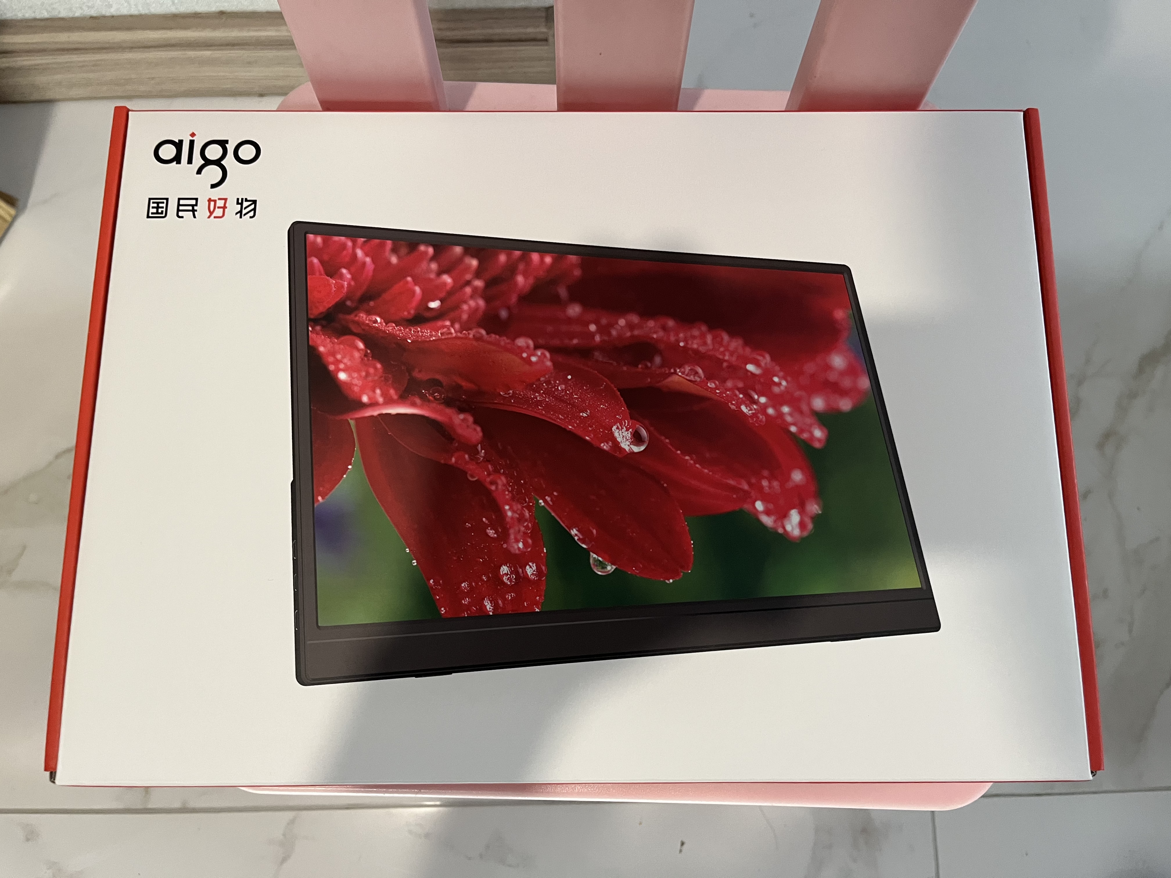 爱国者aigo14英寸便携显示器拓展屏 电脑显示器手机笔记本 副屏Type-C一线通  实拍图