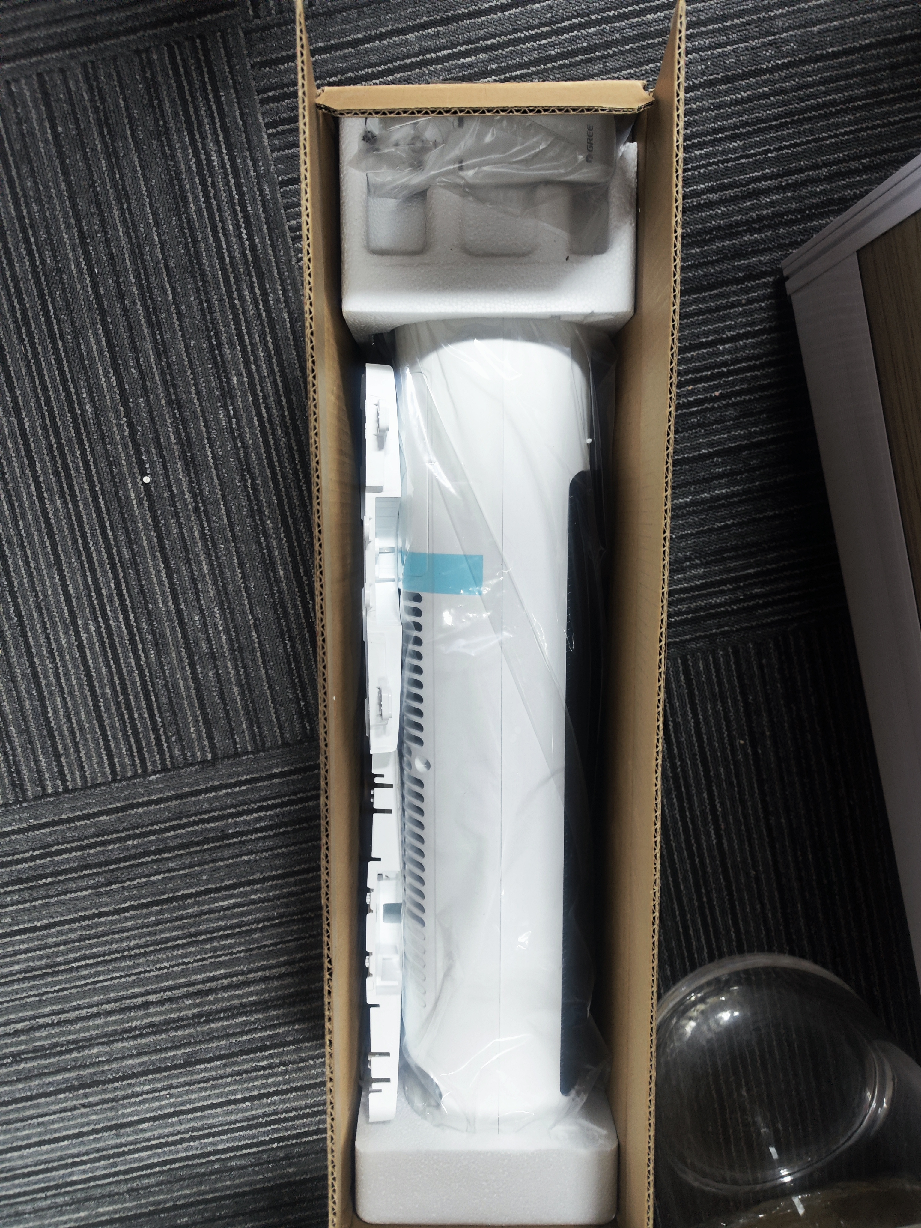 格力（GREE）石墨烯取暖器家用暖风机直流速热电暖器恒温节能省电暖气语音香薰电暖风小太阳热风机NFTB-X7020BV 实拍图