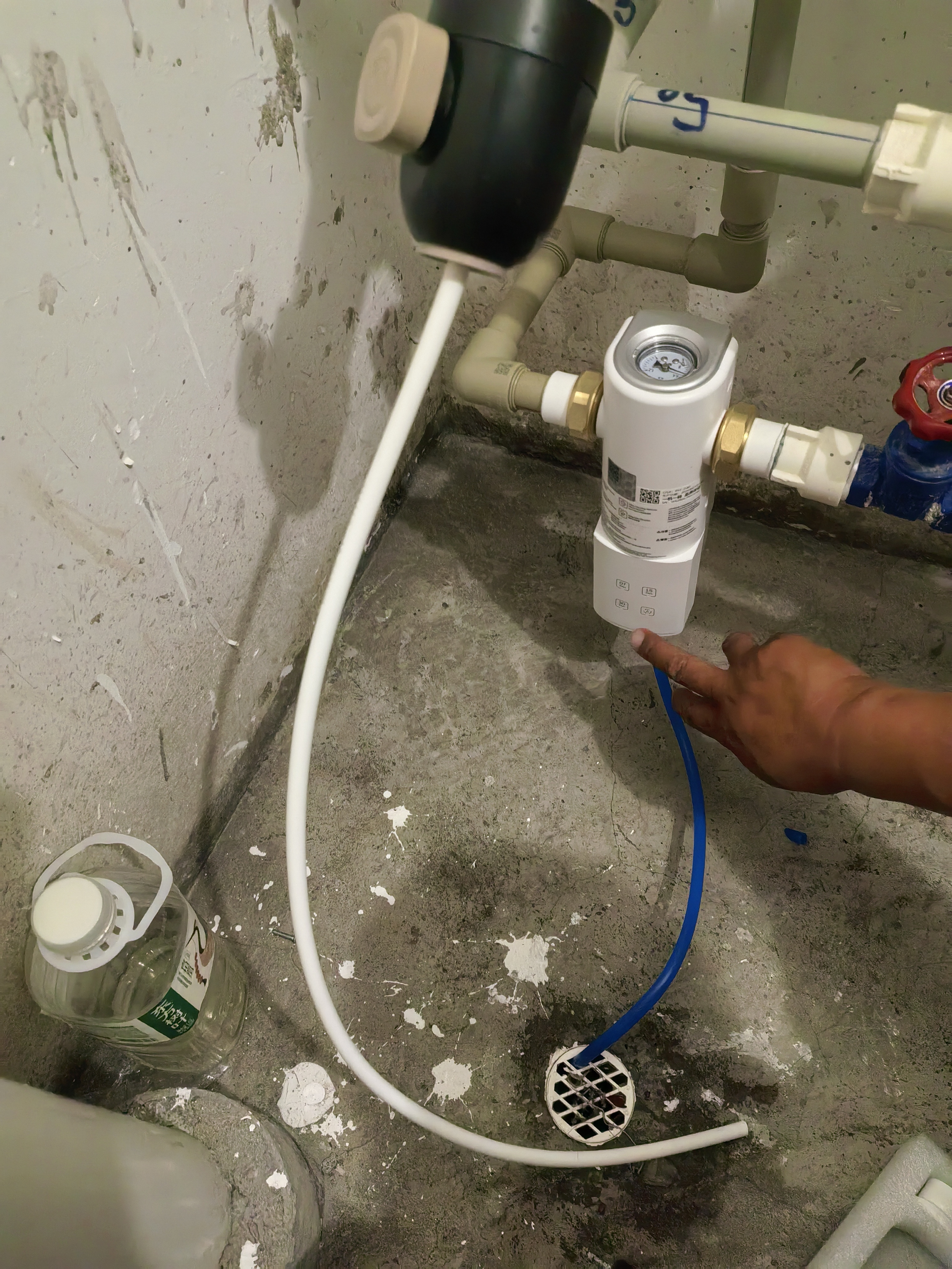 霍尼韦尔（Honeywell）全自动定时反冲洗 防爆前置过滤器 20T/H大通量 厨下净水器厨房专用台下用自来水家用万向安装D40 实拍图