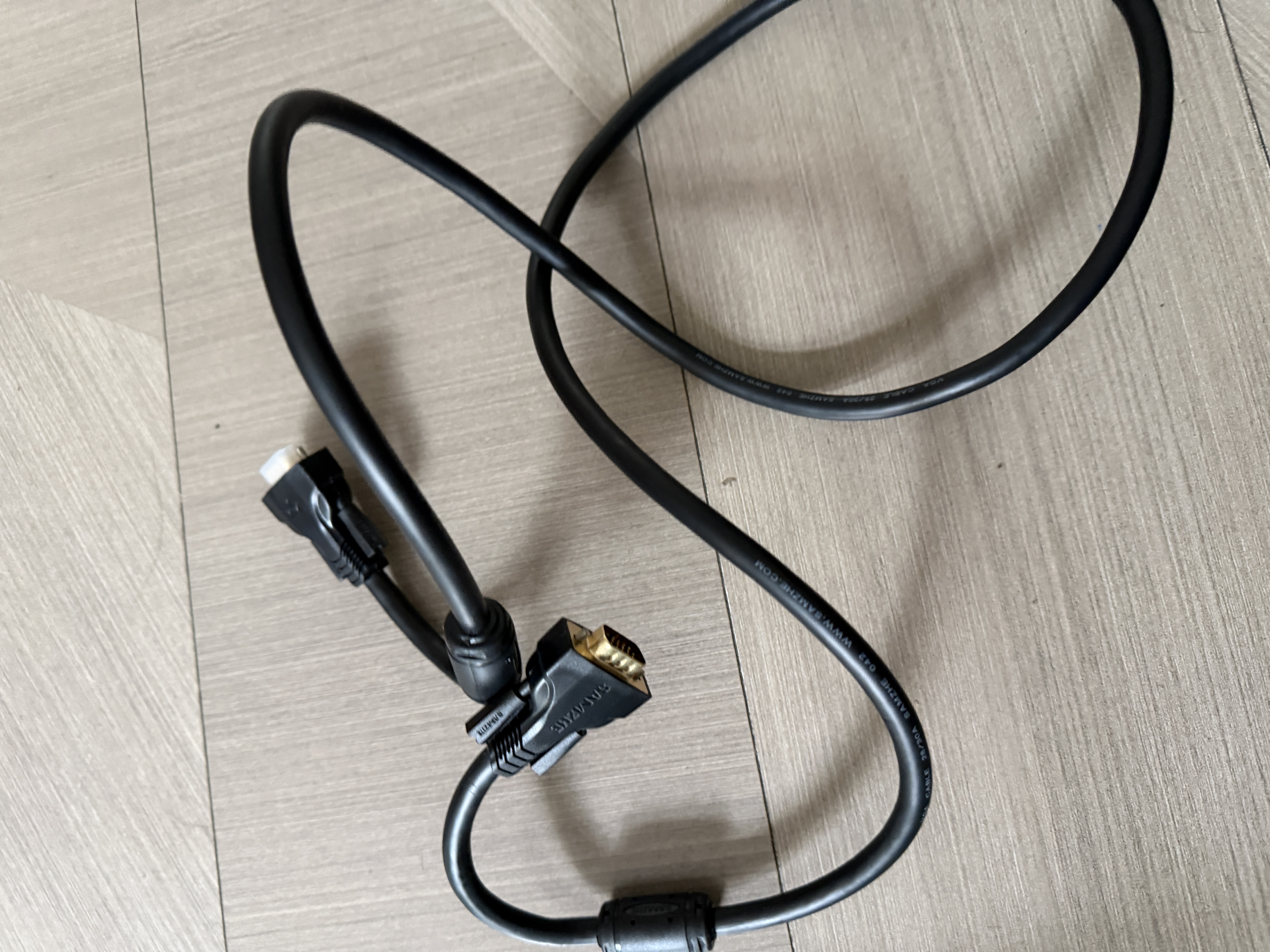 山泽VGA线高清双磁环 vga3+9线芯针/针工程镀金版 电脑投影仪显示器视频线数据信号线 1.5米 VM-9015 实拍图