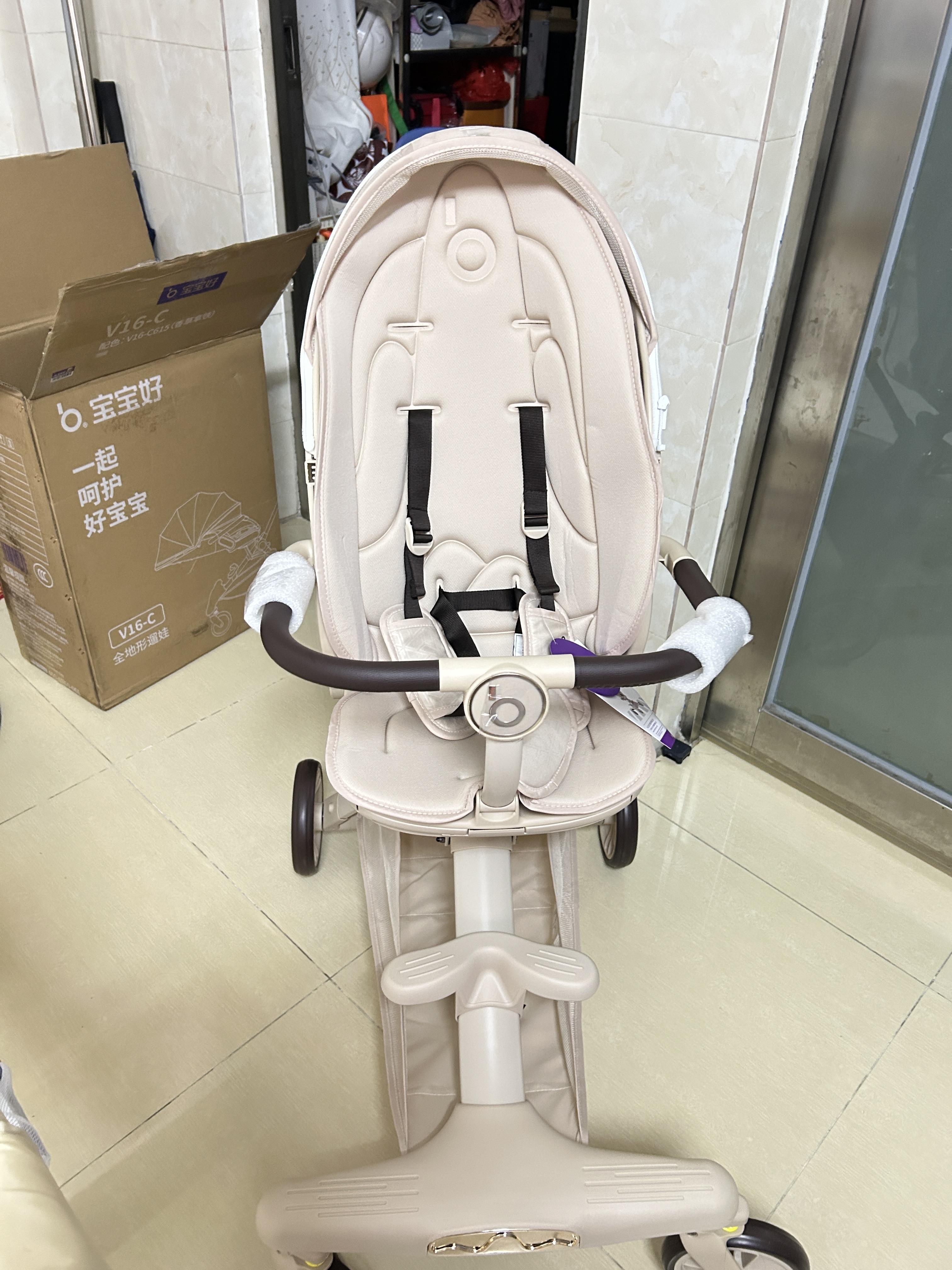 宝宝好V16遛娃神器轻便折叠婴儿车可坐可平躺溜娃车双向高景观溜娃神器 V16C香草拿铁-布篷|可坐可躺+豪华礼包 实拍图