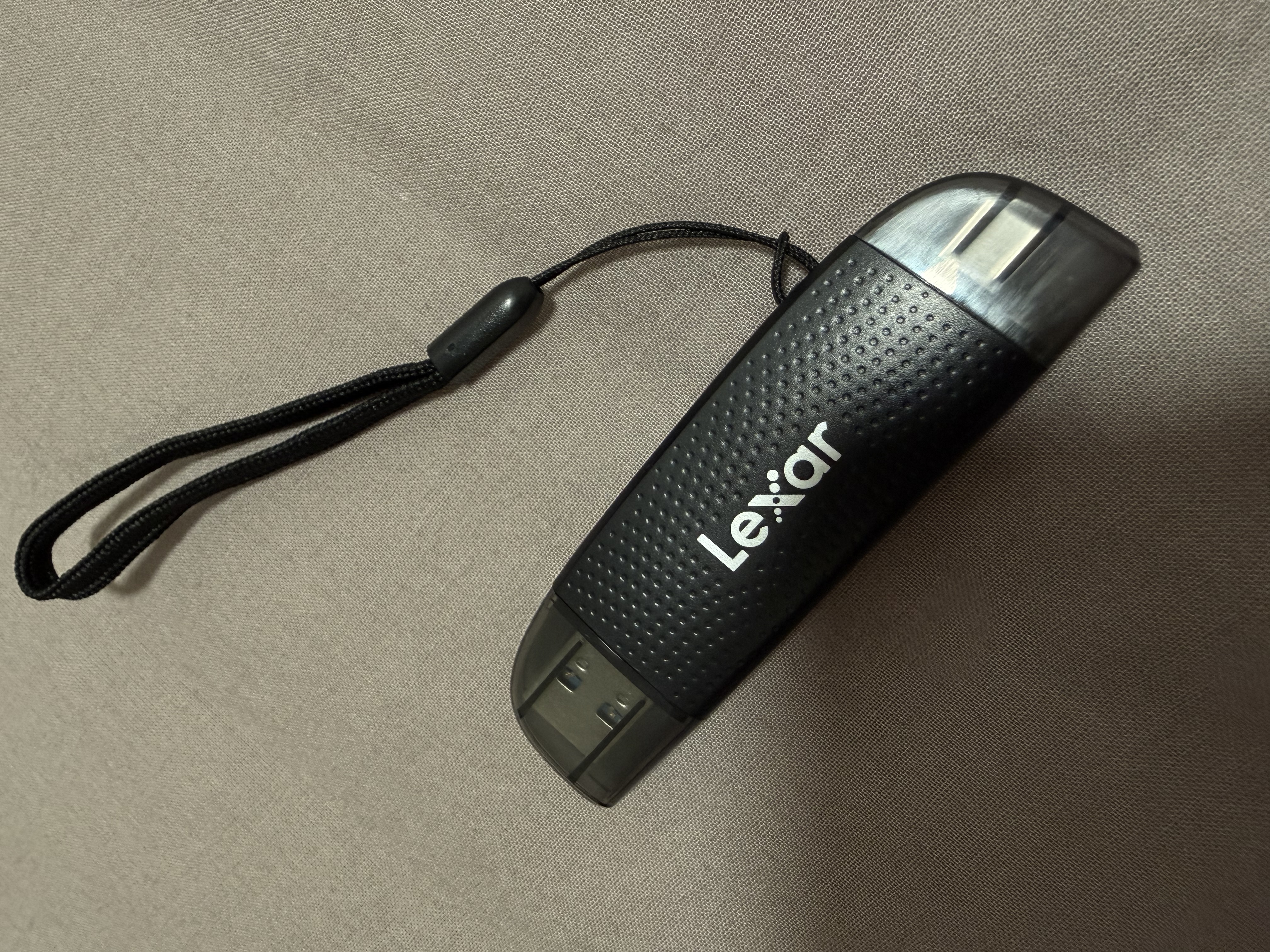 雷克沙（Lexar）USB3.2读卡器 TF/SD二合一 USB/Type C双口 大疆无人机运动相机内存卡读卡器 支持苹果17手机电脑 实拍图