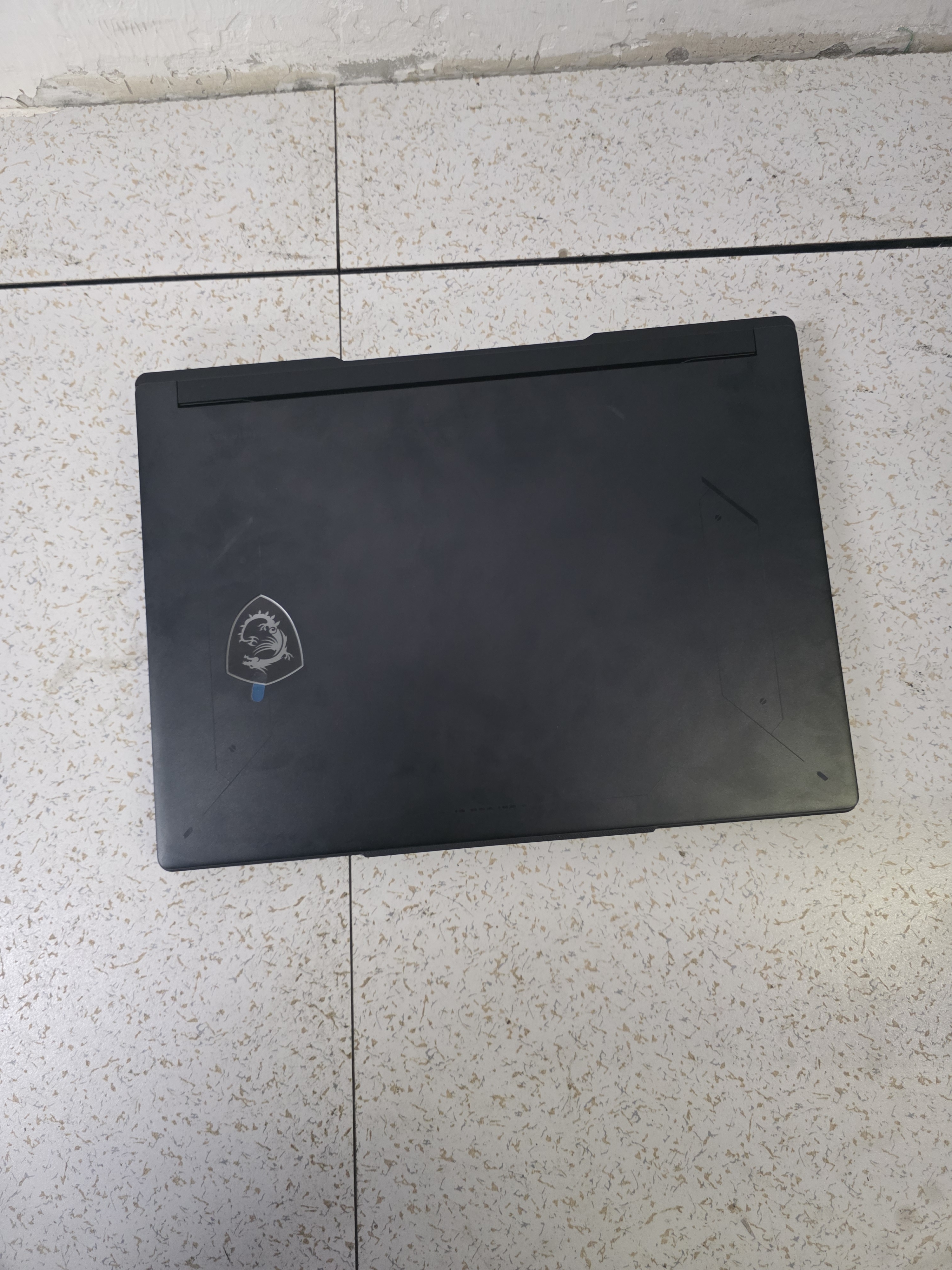 微星（MSI）神影16Max 2026 16英寸游戏笔记本电脑（酷睿Ultra9 290HX Plus RTX5070 16G 1TB 2.5k 240Hz） 实拍图
