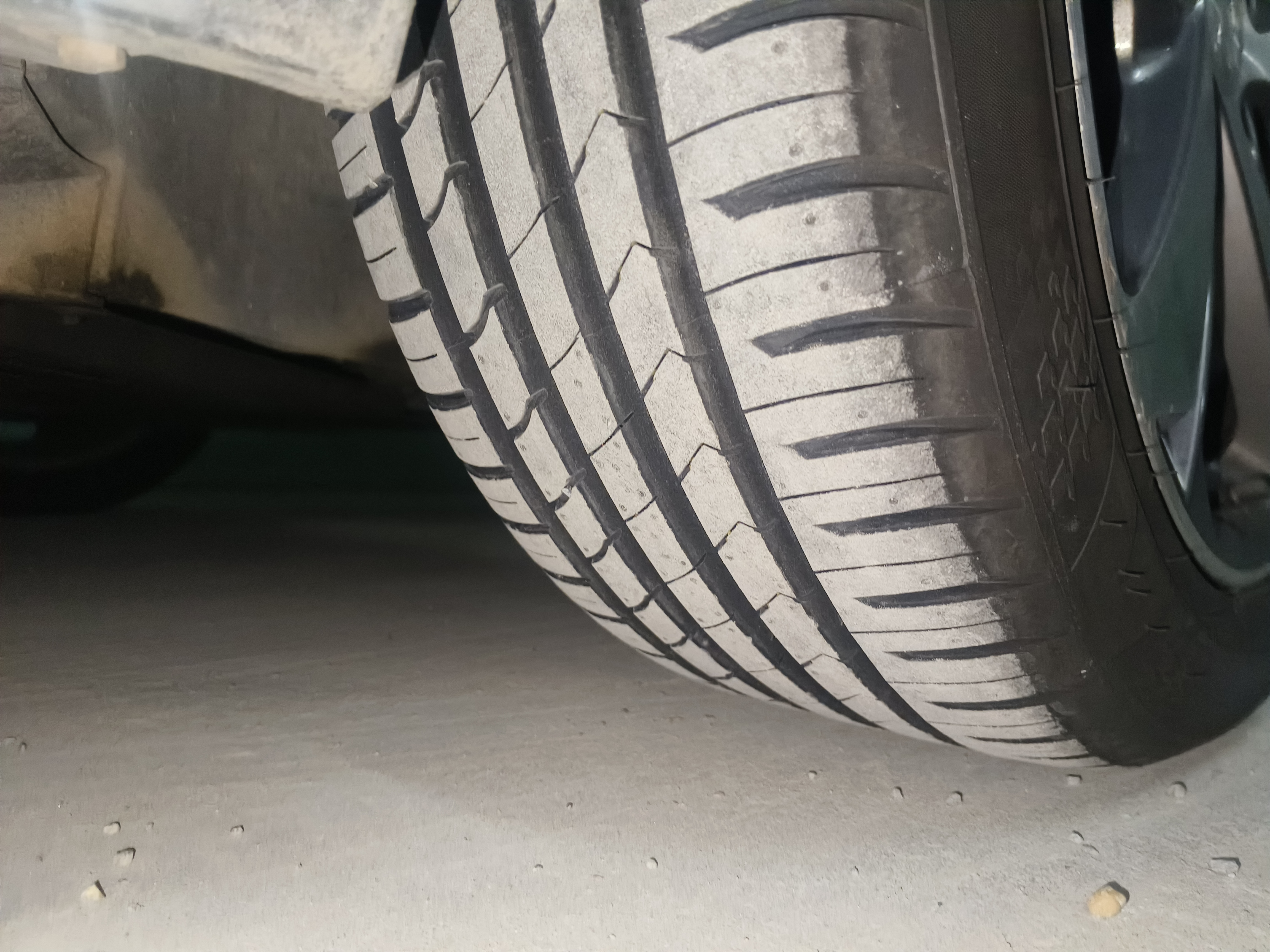 锦湖轮胎KUMHO汽车轮胎 215/50R17 91V HS51 适配现代名图/本田思域 实拍图