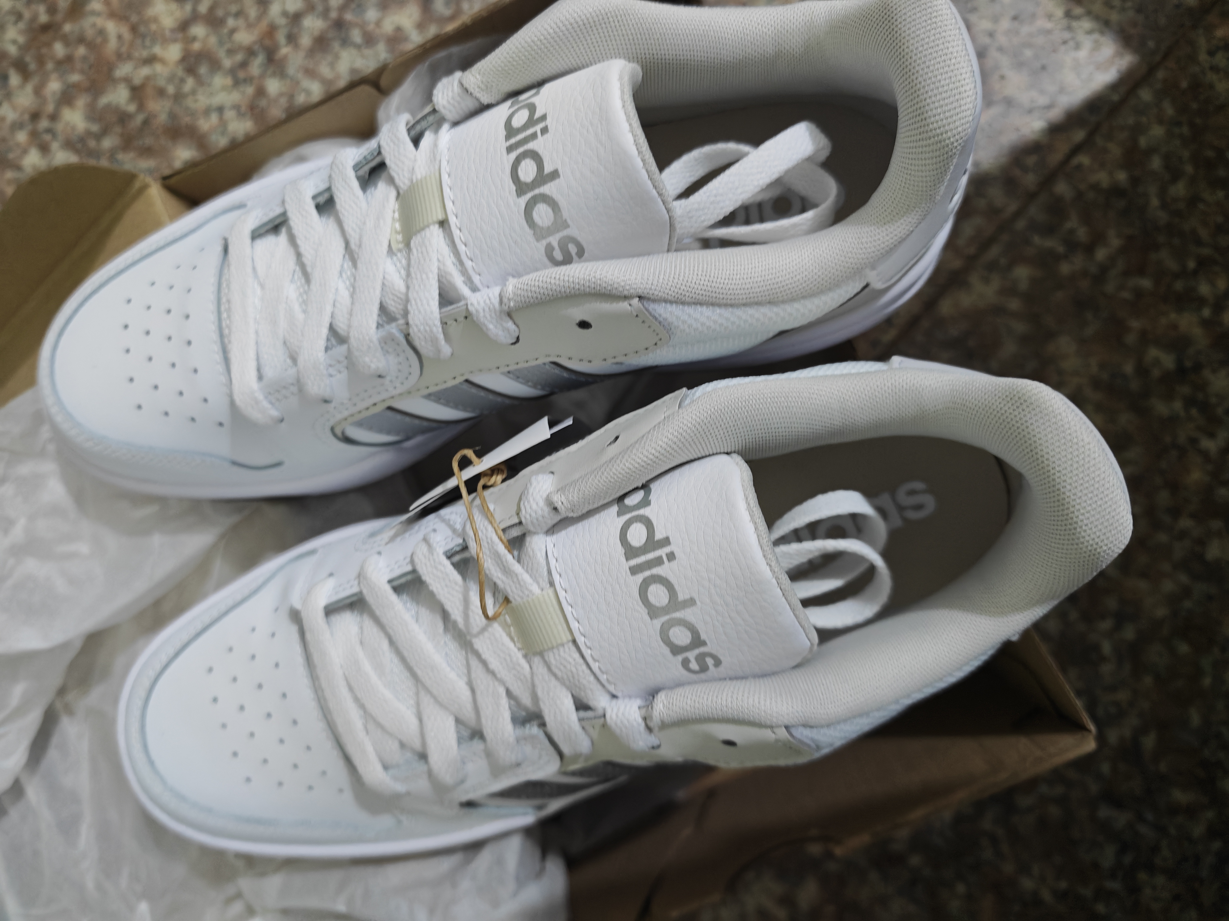 adidas ENTRAP美式校园风运动鞋少年感复古篮球风板鞋阿迪达斯   白色/金属暗银   41 实拍图