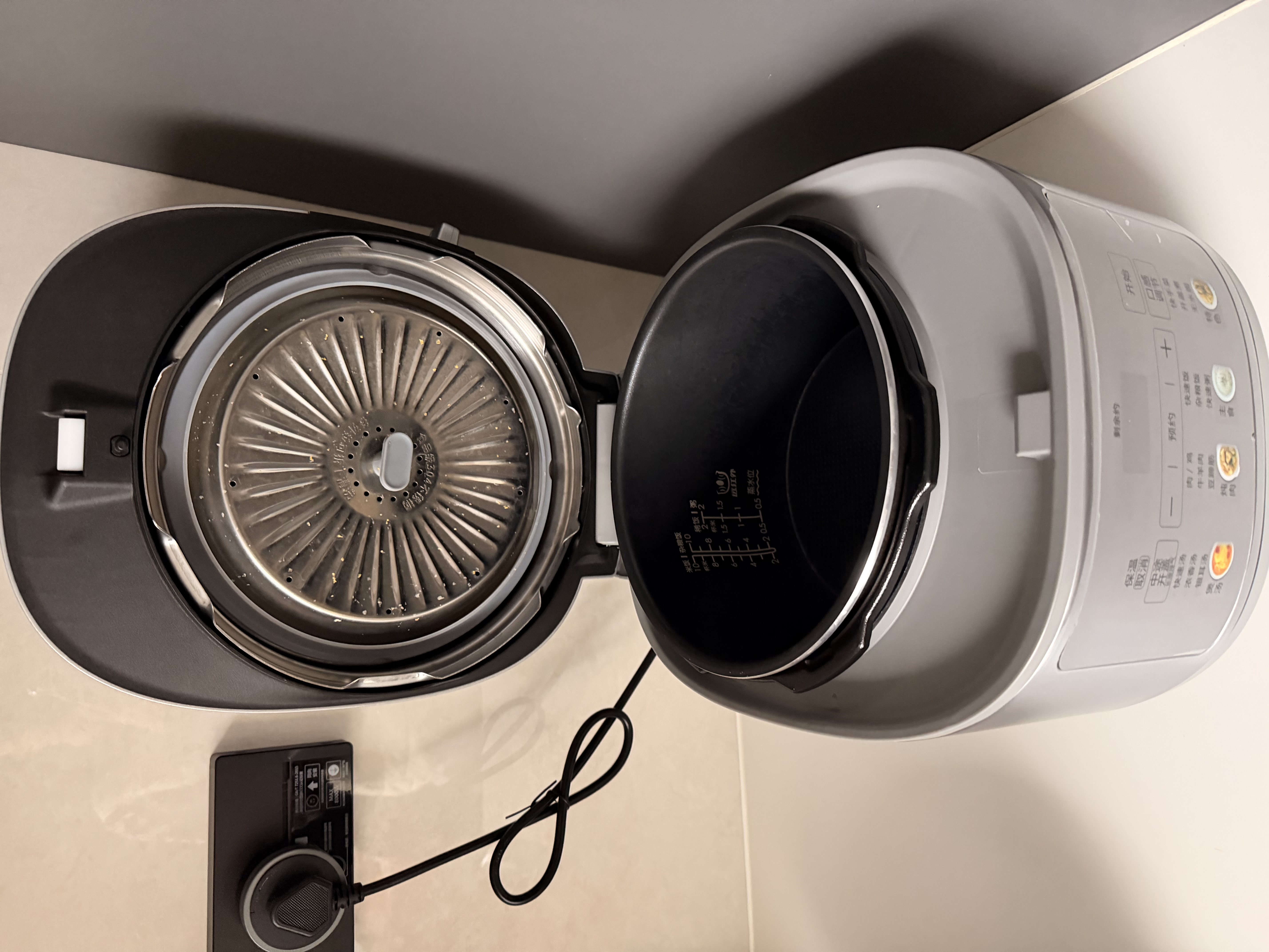 美的（Midea）IH加热大鸭梨AI智能120kPa电压力锅晶钛0涂层高压锅5L多功能新款电饭煲家用4-6人智能预约MY-S6 实拍图