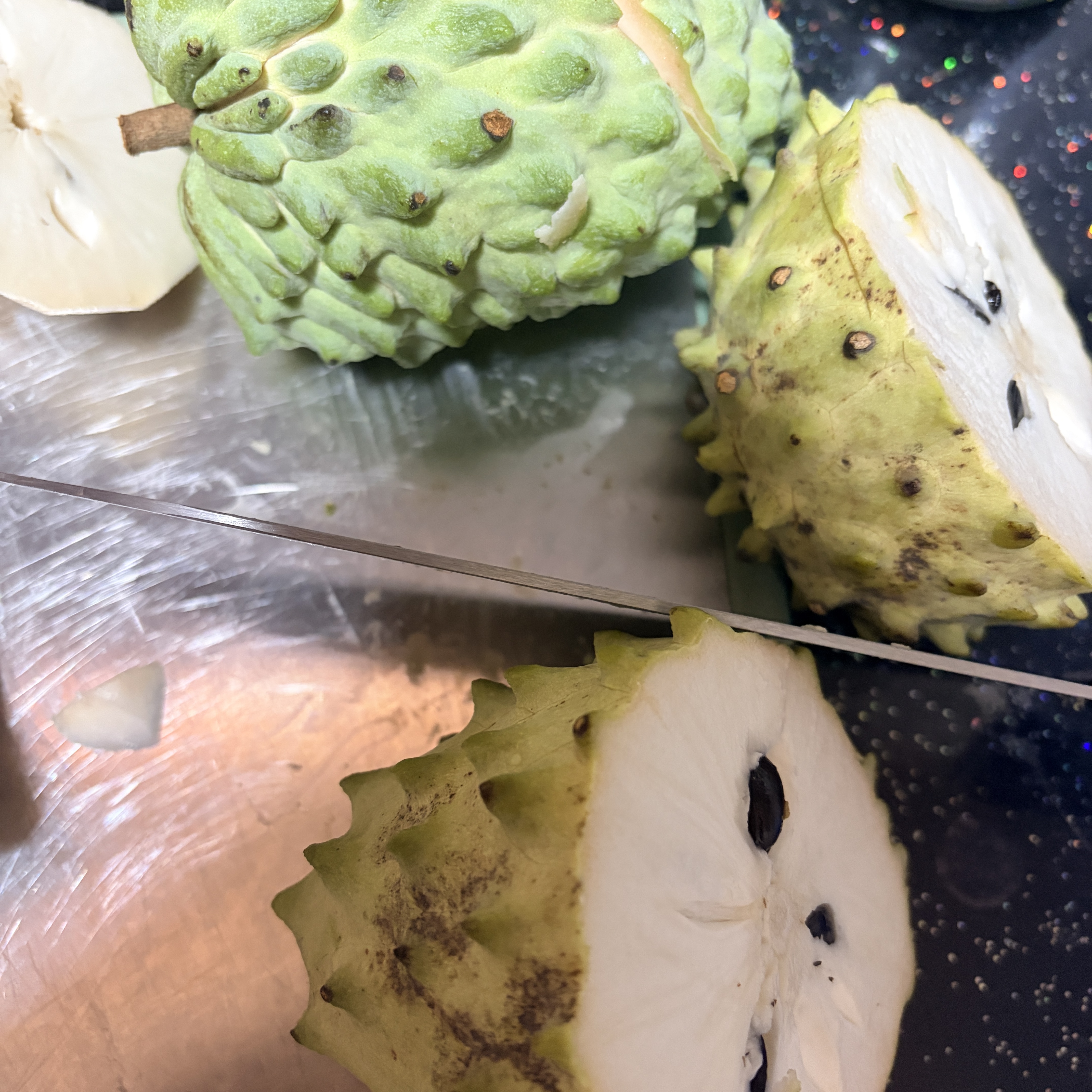 京鲜生 广西牛奶凤梨释迦净重2斤装 单果250g+ 约3~4个 番荔枝源头直发 实拍图