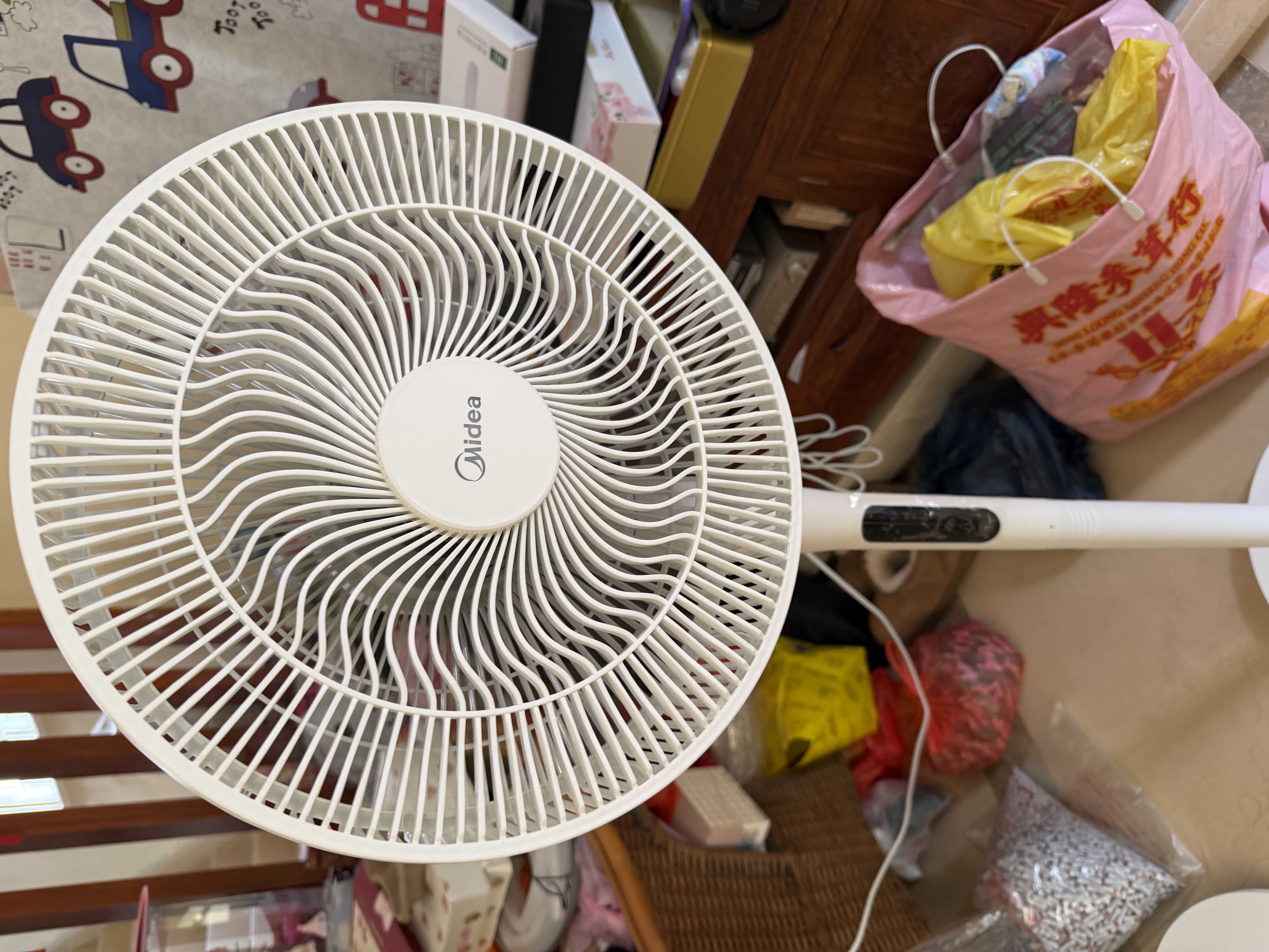 美的（Midea）【闪拆系列】一键闪电拆装直流变频家用语音电风扇一级能效静音落地扇大风力卧室立式电扇SDJ30BC 实拍图