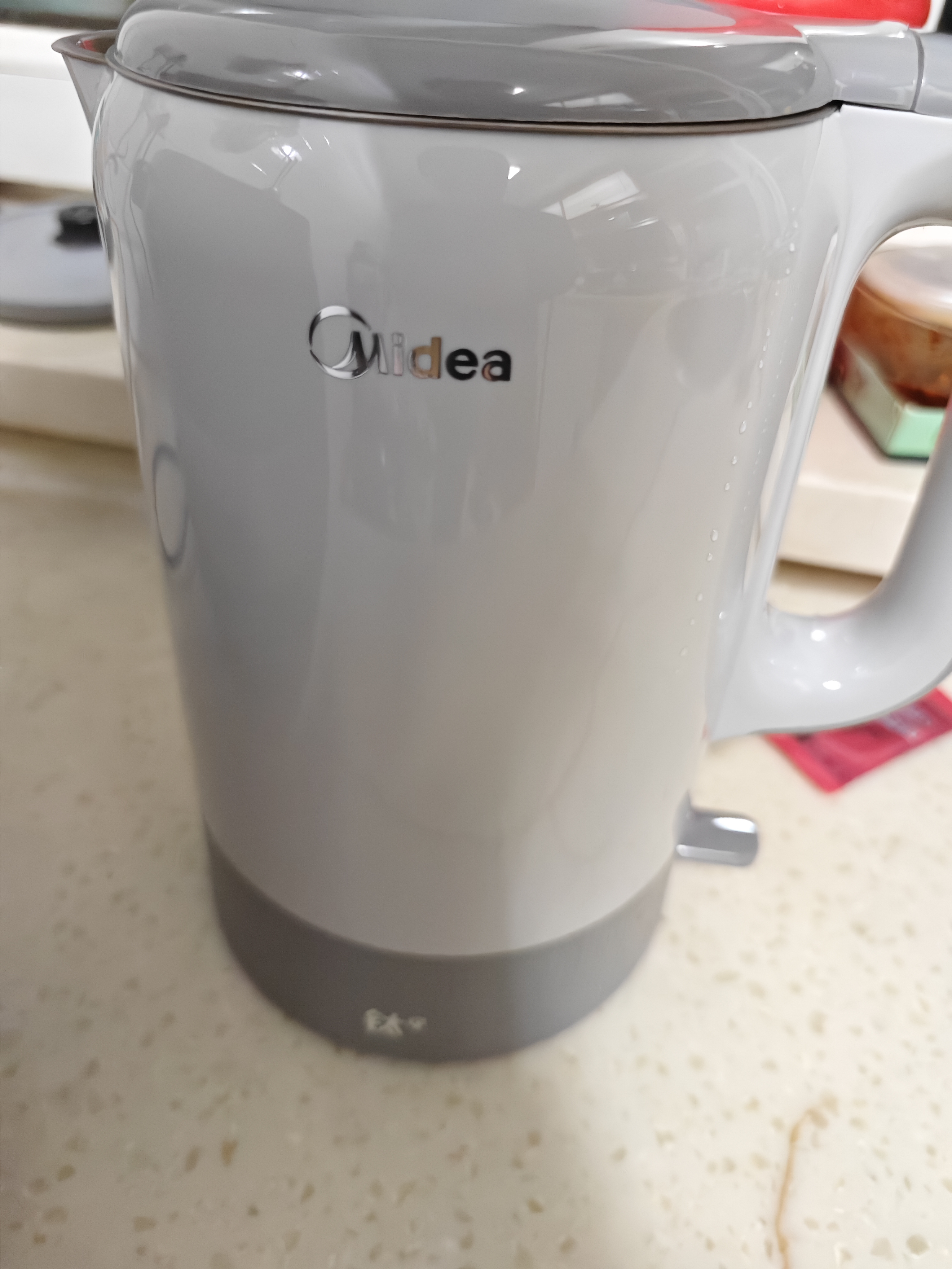 美的（Midea）电水壶家用电热水壶烧水壶纯钛内胆壶嘴双层一体无缝养生壶调奶器1.7L大容量2026新款SH90-Ti 实拍图